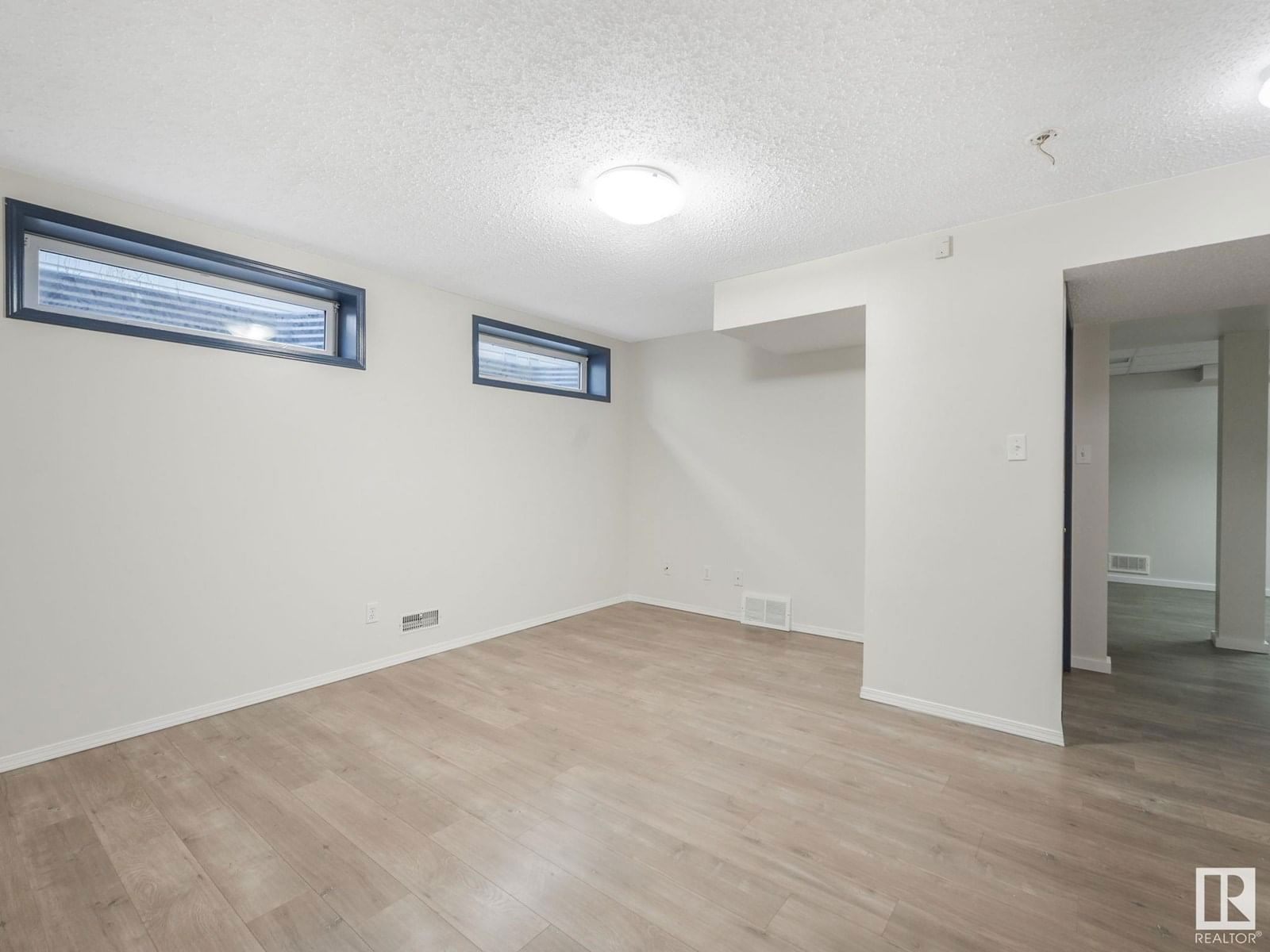 147 WARD CR Image 64
