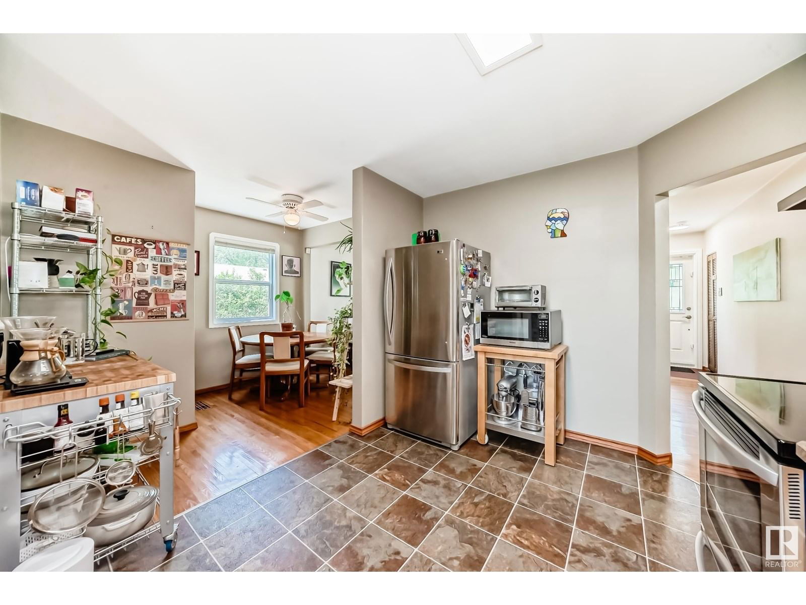 NW - 13335 110A AV Image 15
