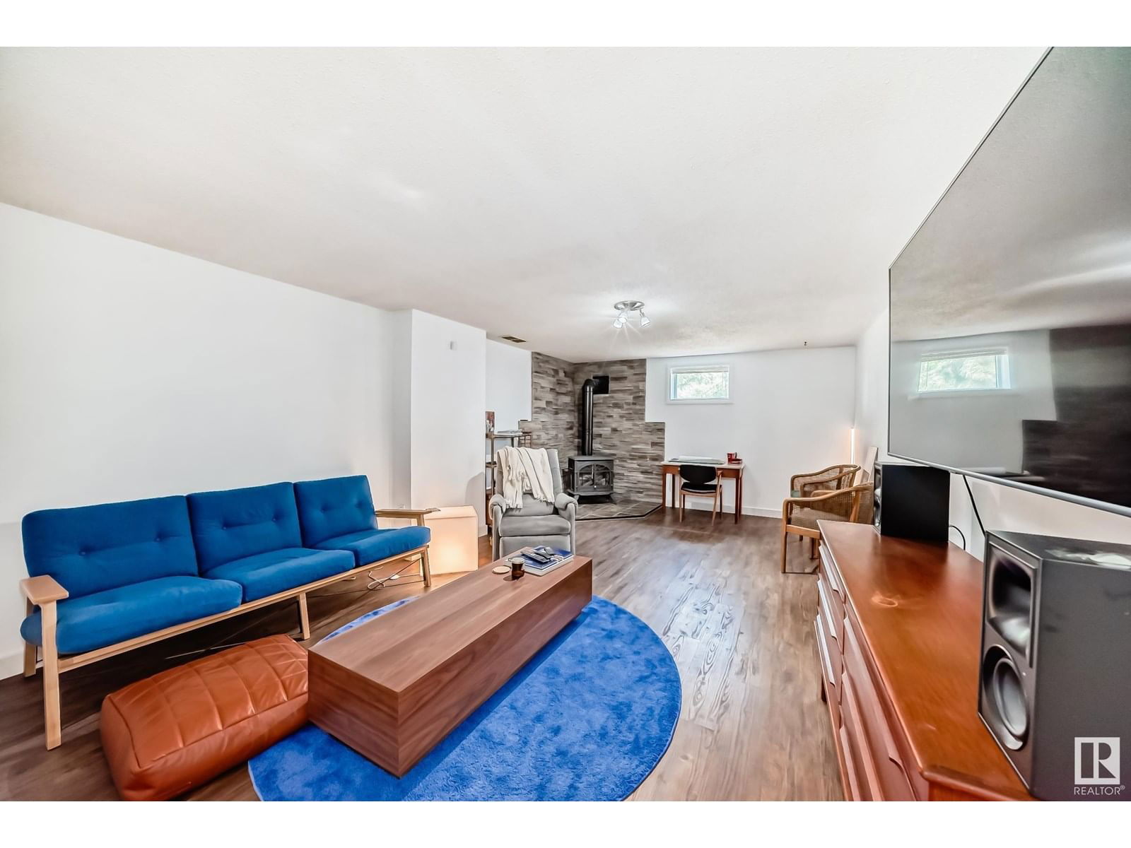 NW - 13335 110A AV Image 25