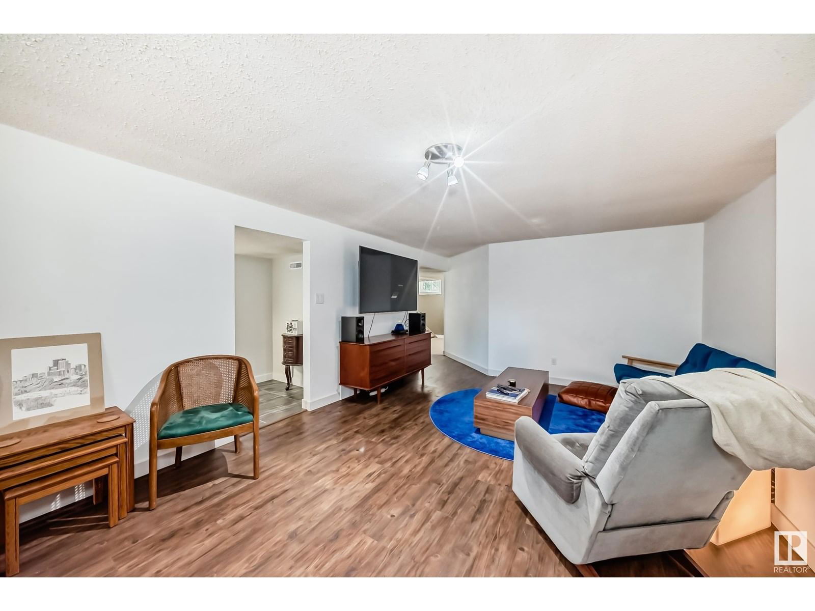 NW - 13335 110A AV Image 29