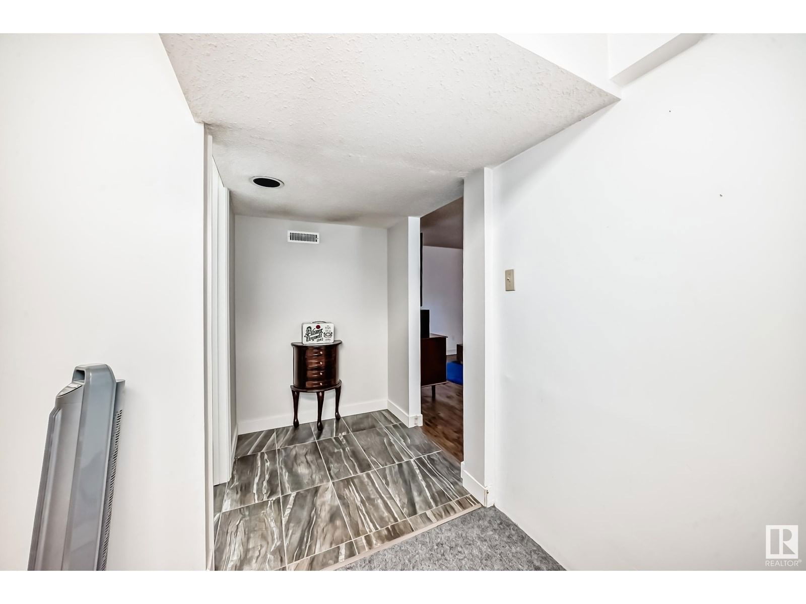 NW - 13335 110A AV Image 31