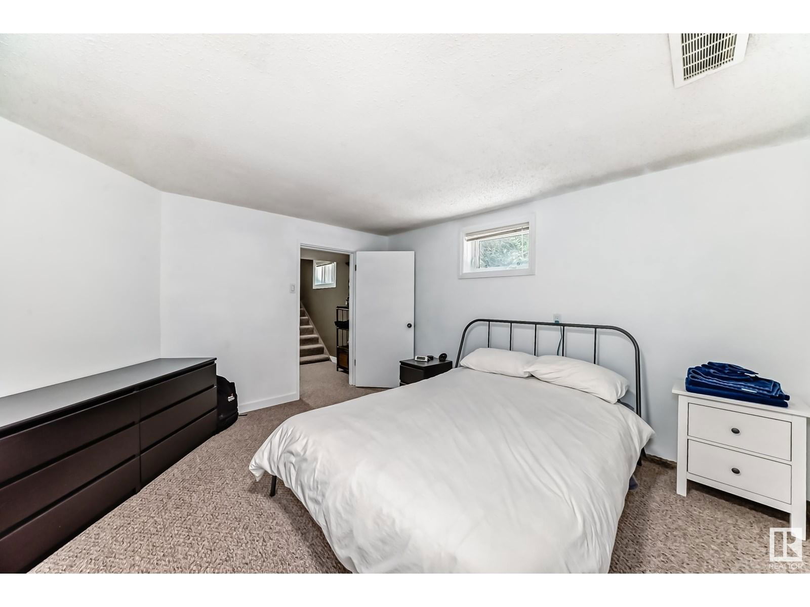 NW - 13335 110A AV Image 33