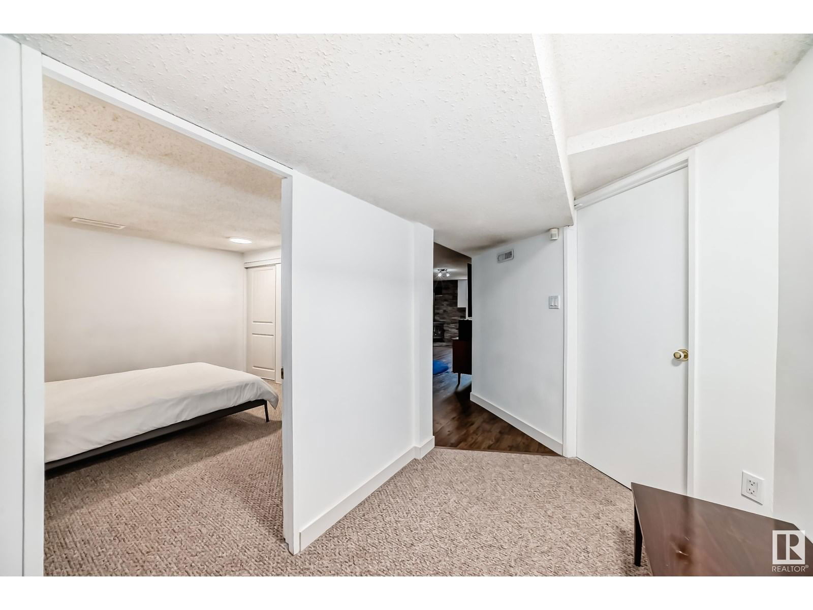NW - 13335 110A AV Image 37