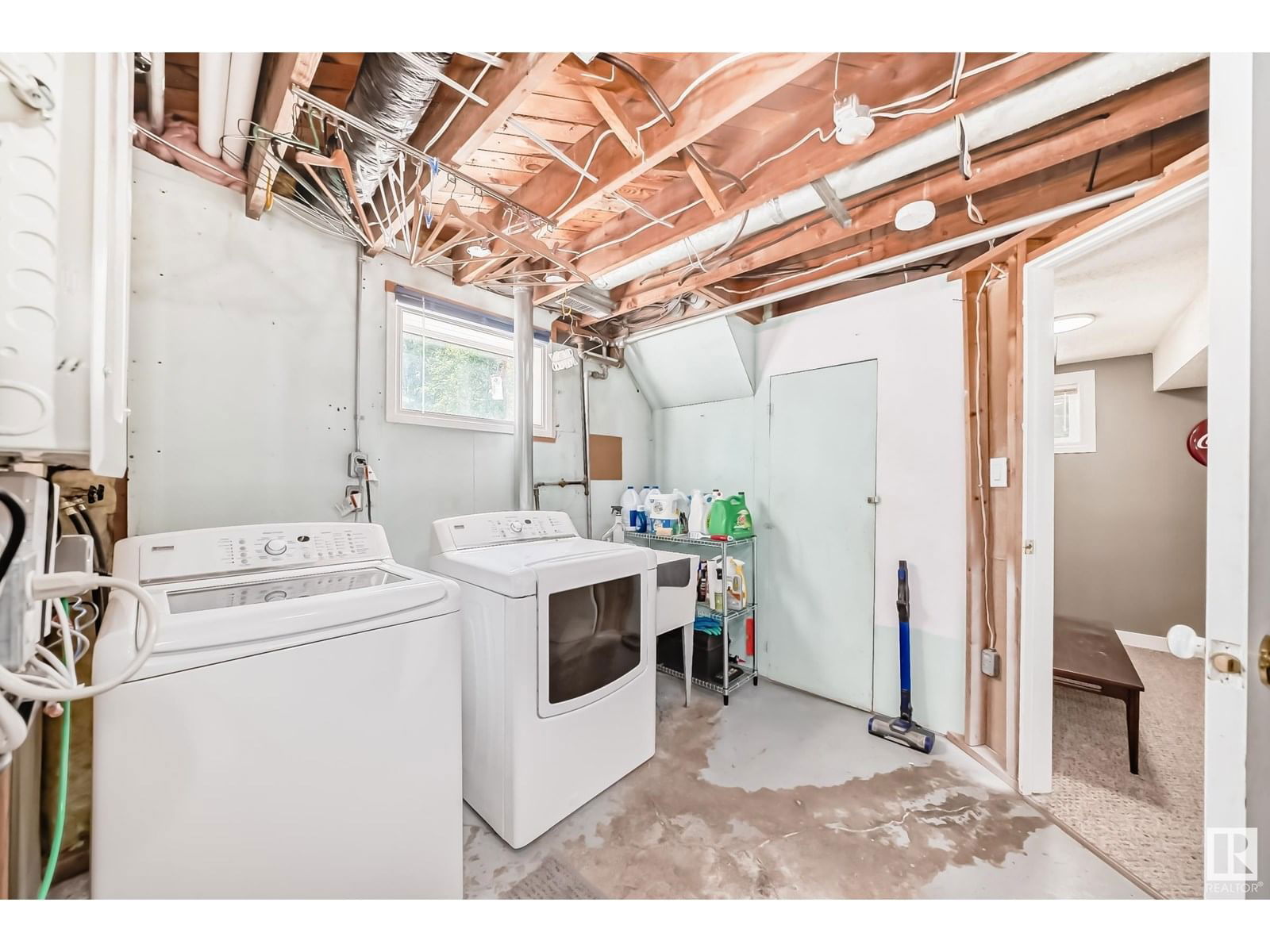 NW - 13335 110A AV Image 39