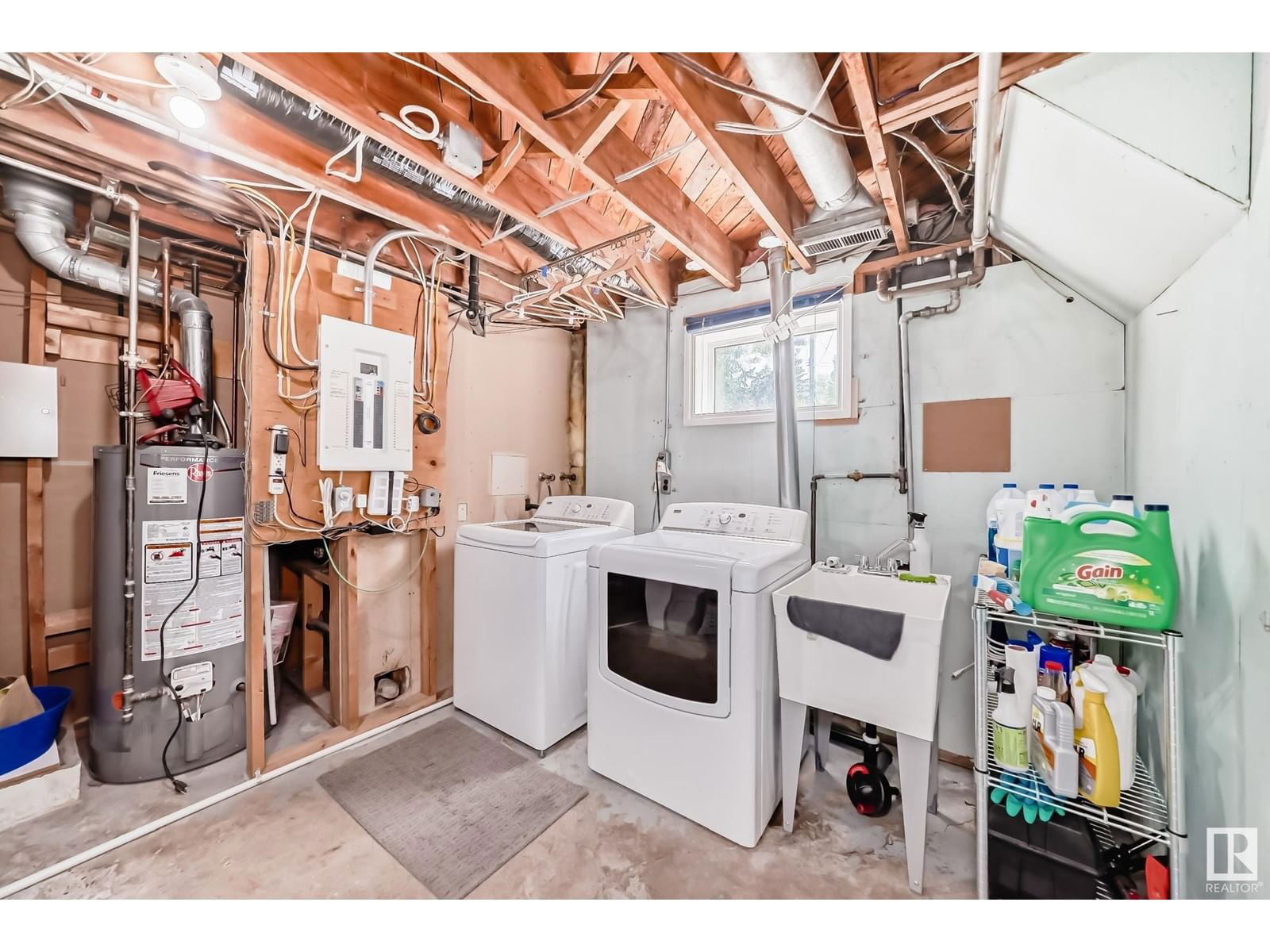 NW - 13335 110A AV Image 40