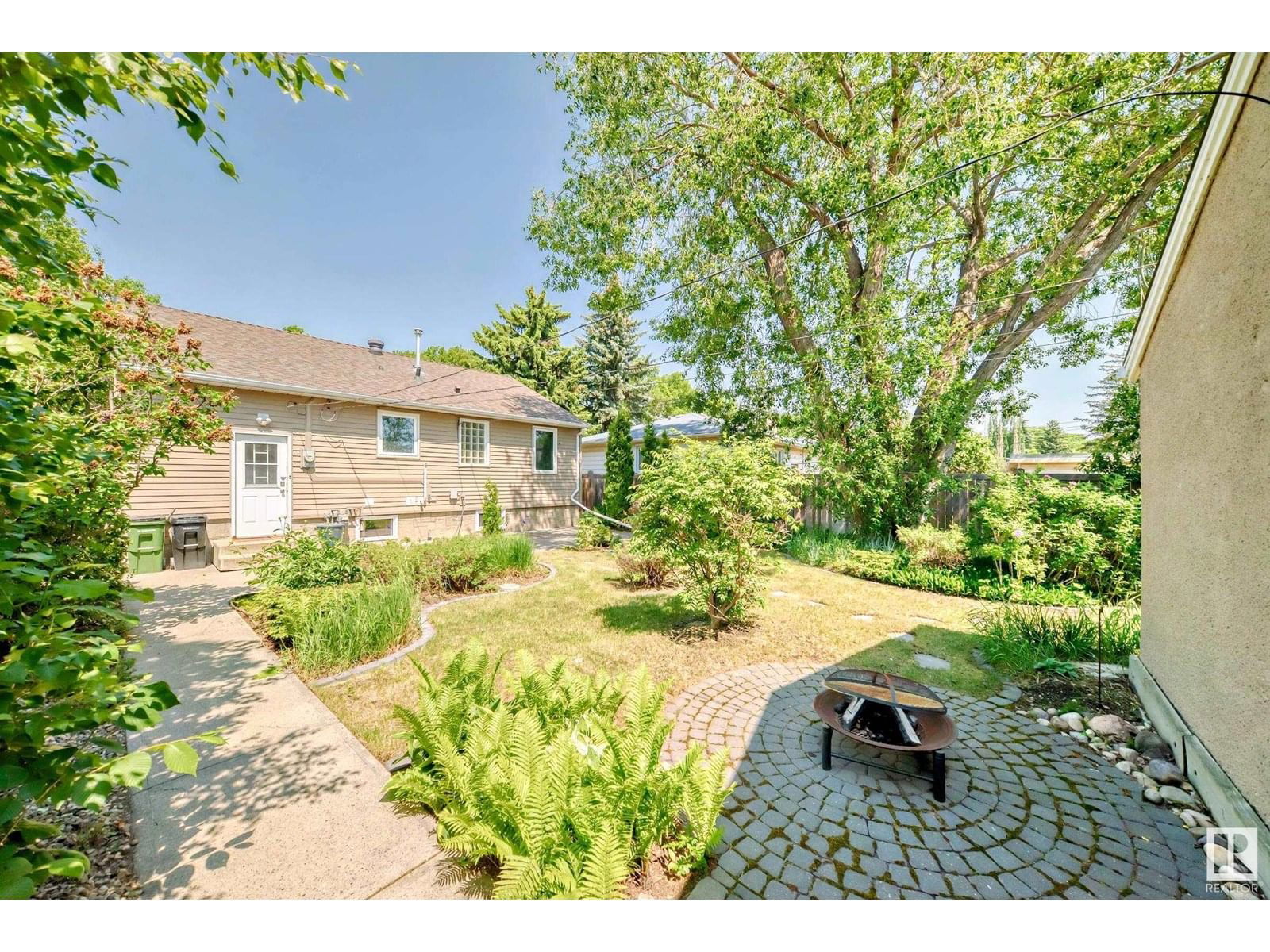 NW - 13335 110A AV Image 44