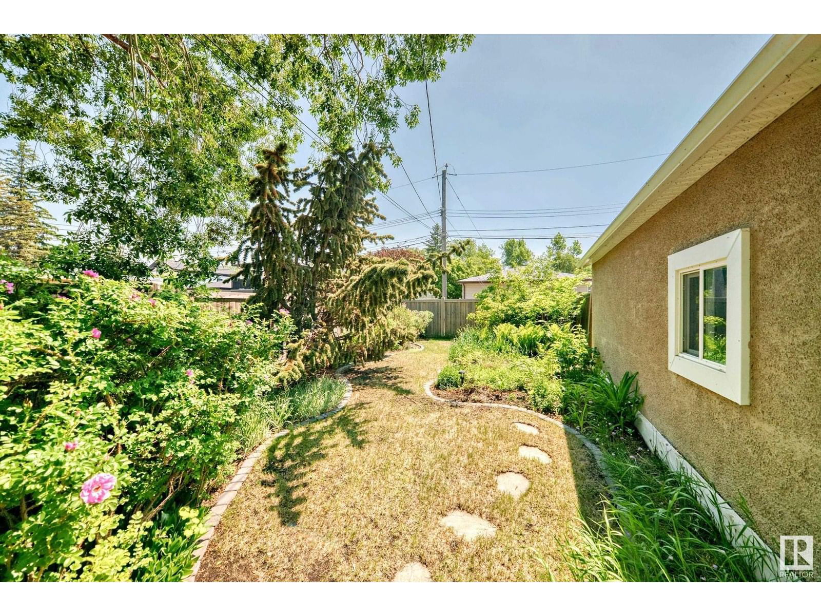 NW - 13335 110A AV Image 47