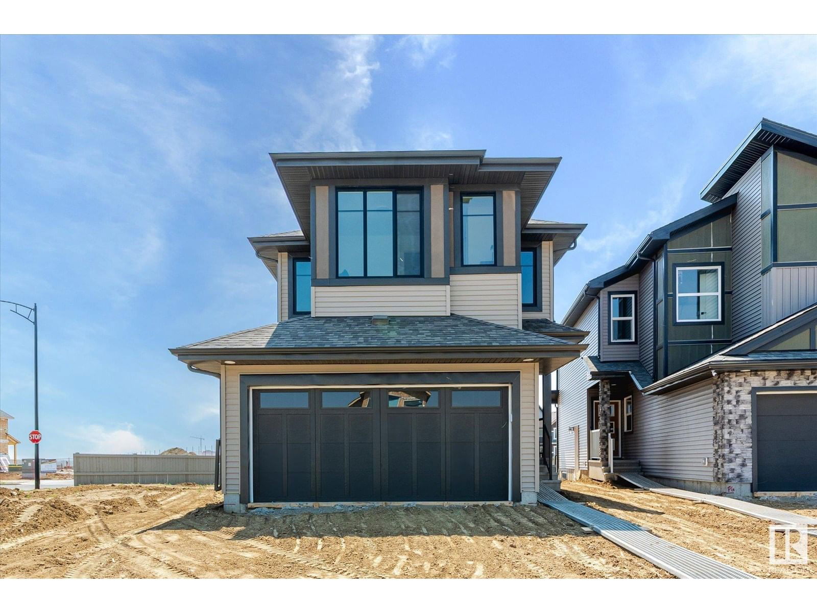NW - 22371 89 AV Image 2