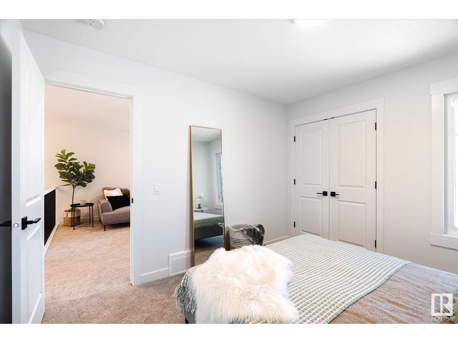 NW - 22371 89 AV Image 28