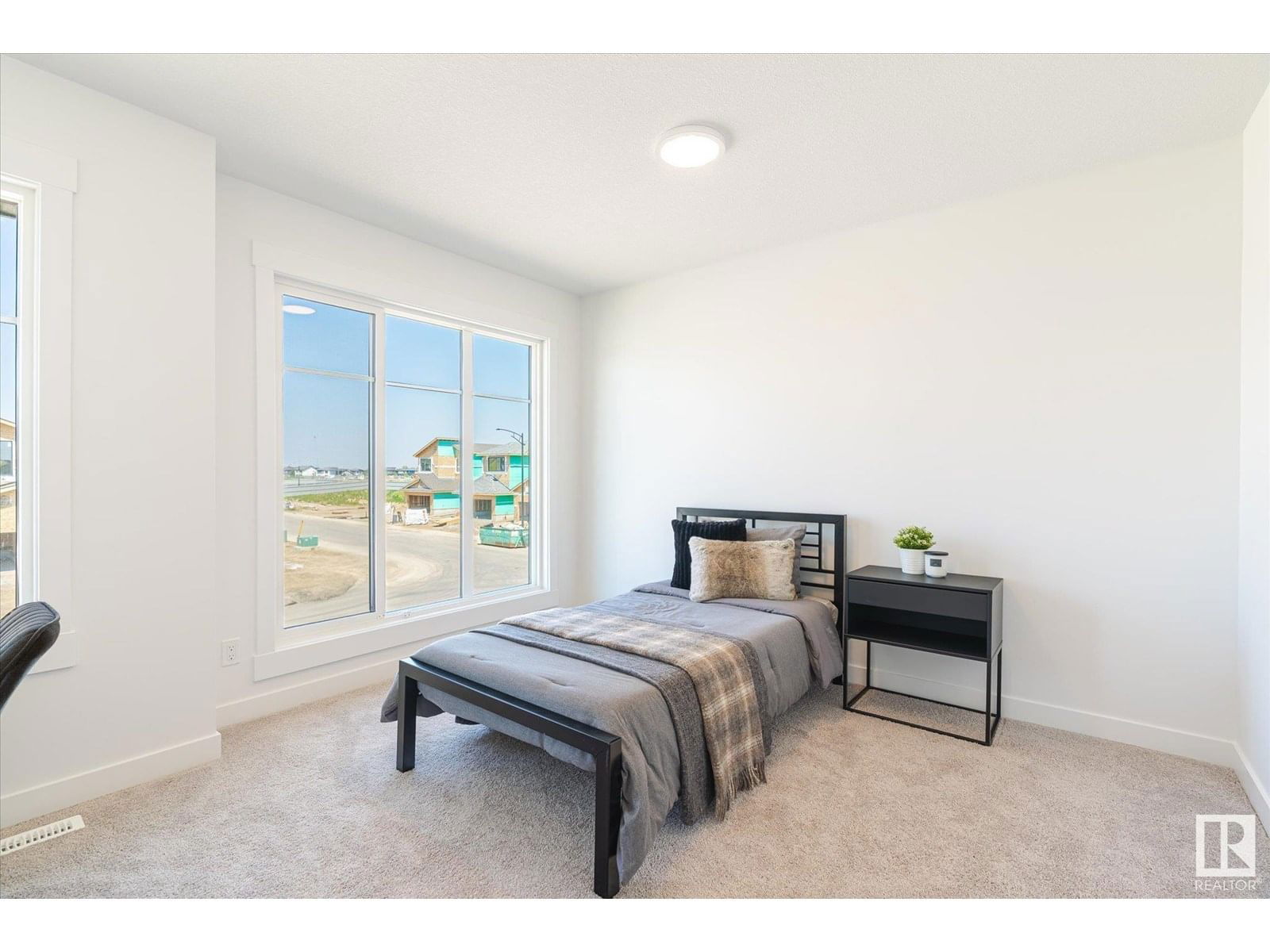 NW - 22371 89 AV Image 31