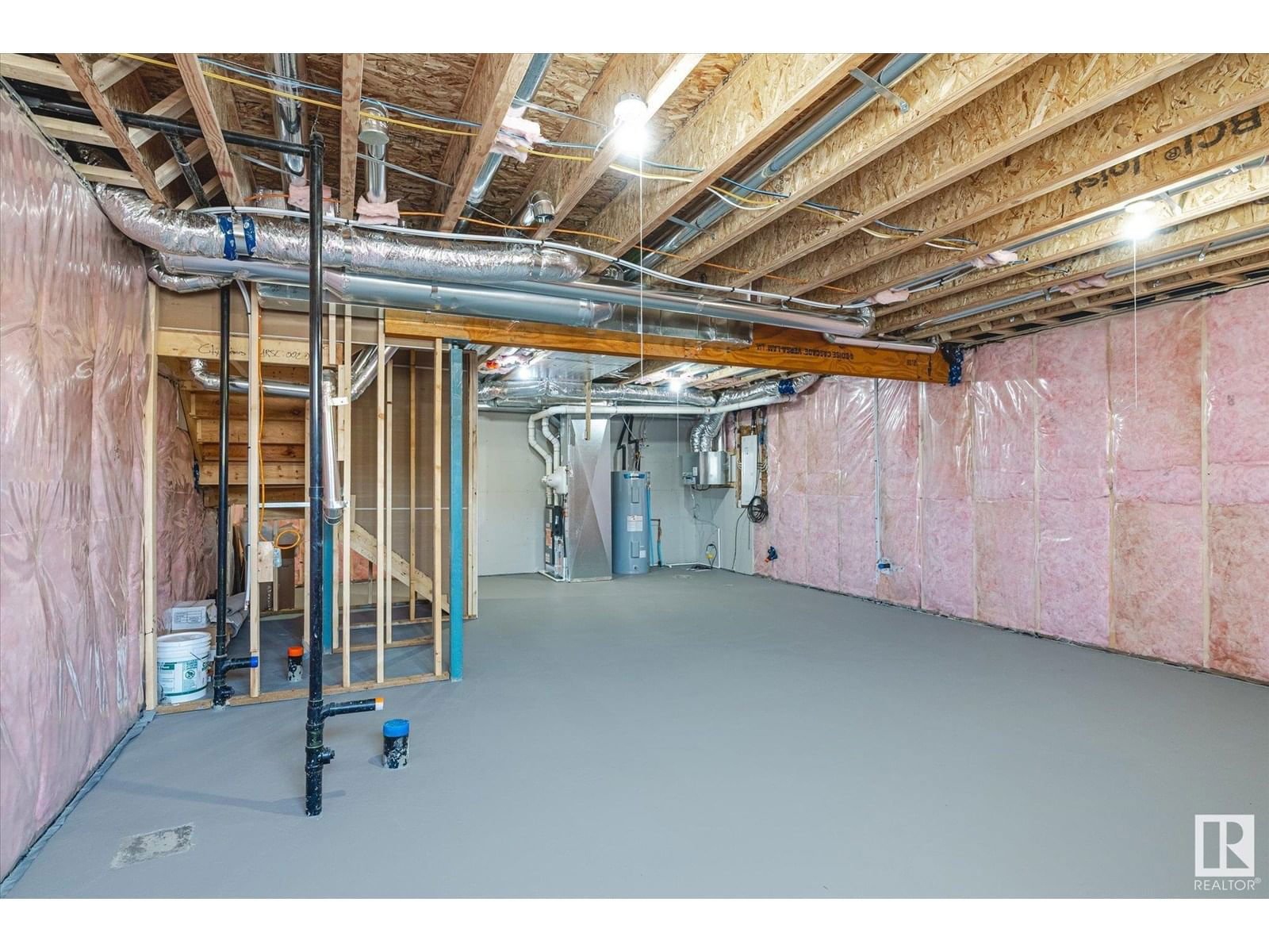 NW - 22371 89 AV Image 33