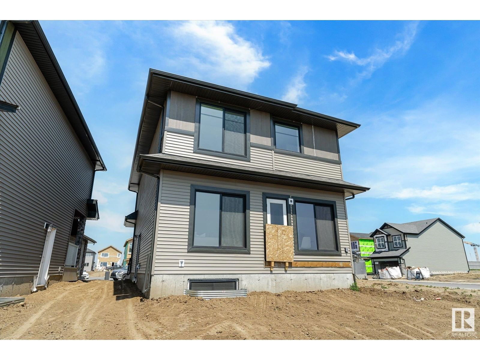 NW - 22371 89 AV Image 39