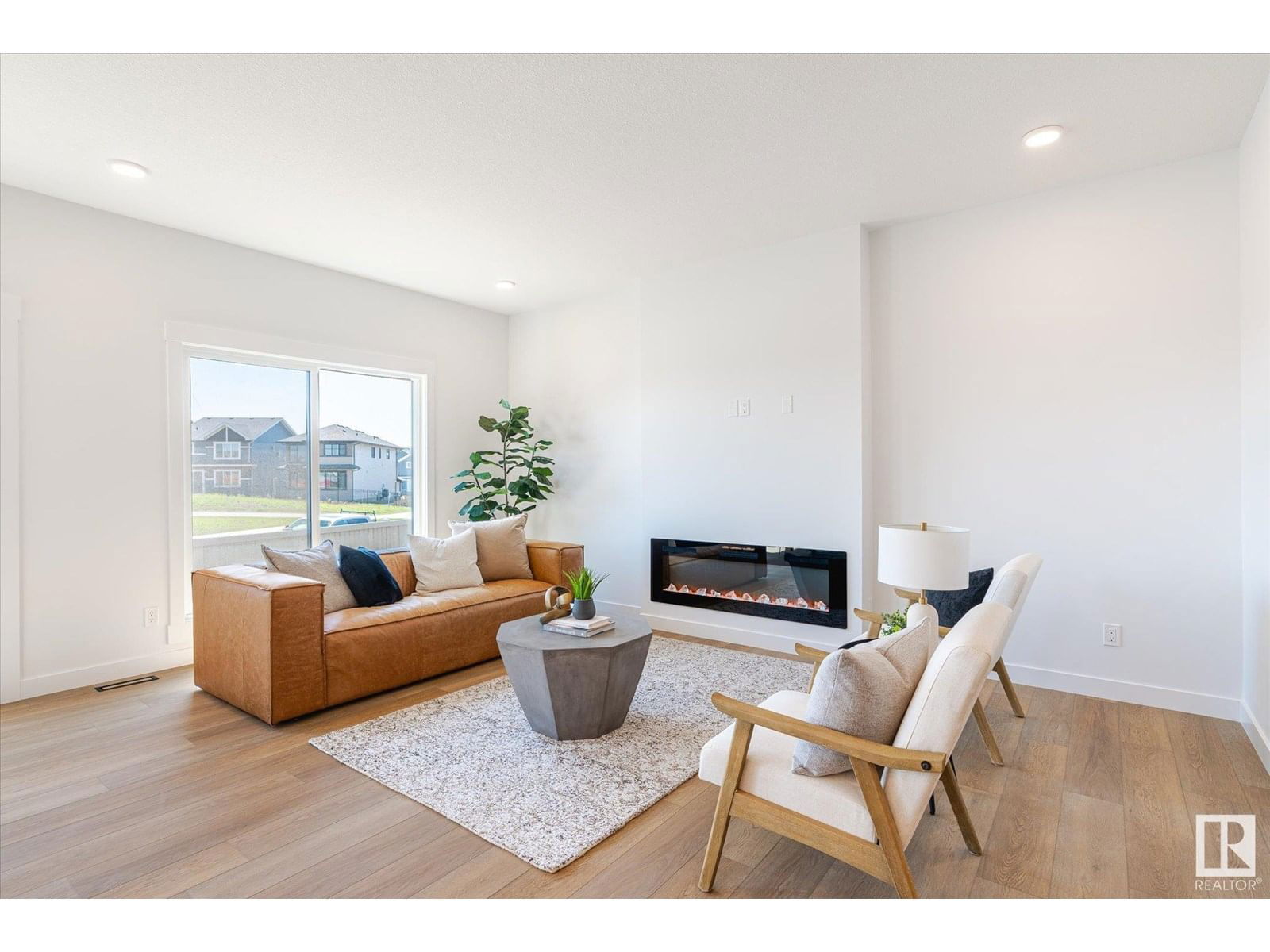 NW - 22371 89 AV Image 7