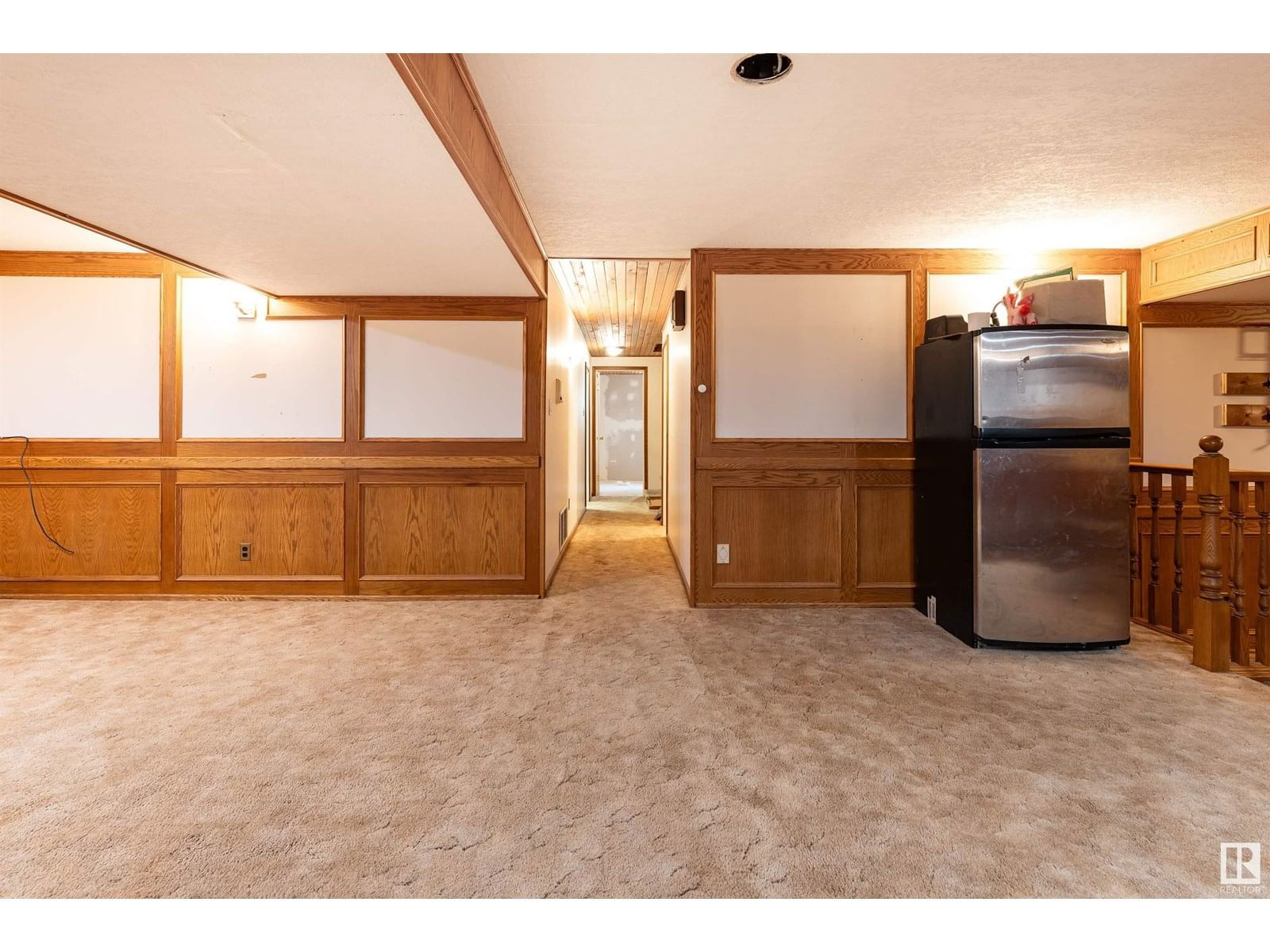 6012 53 AV Image 12