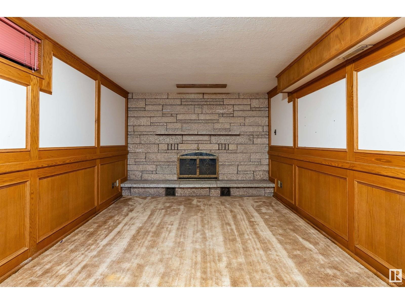 6012 53 AV Image 36
