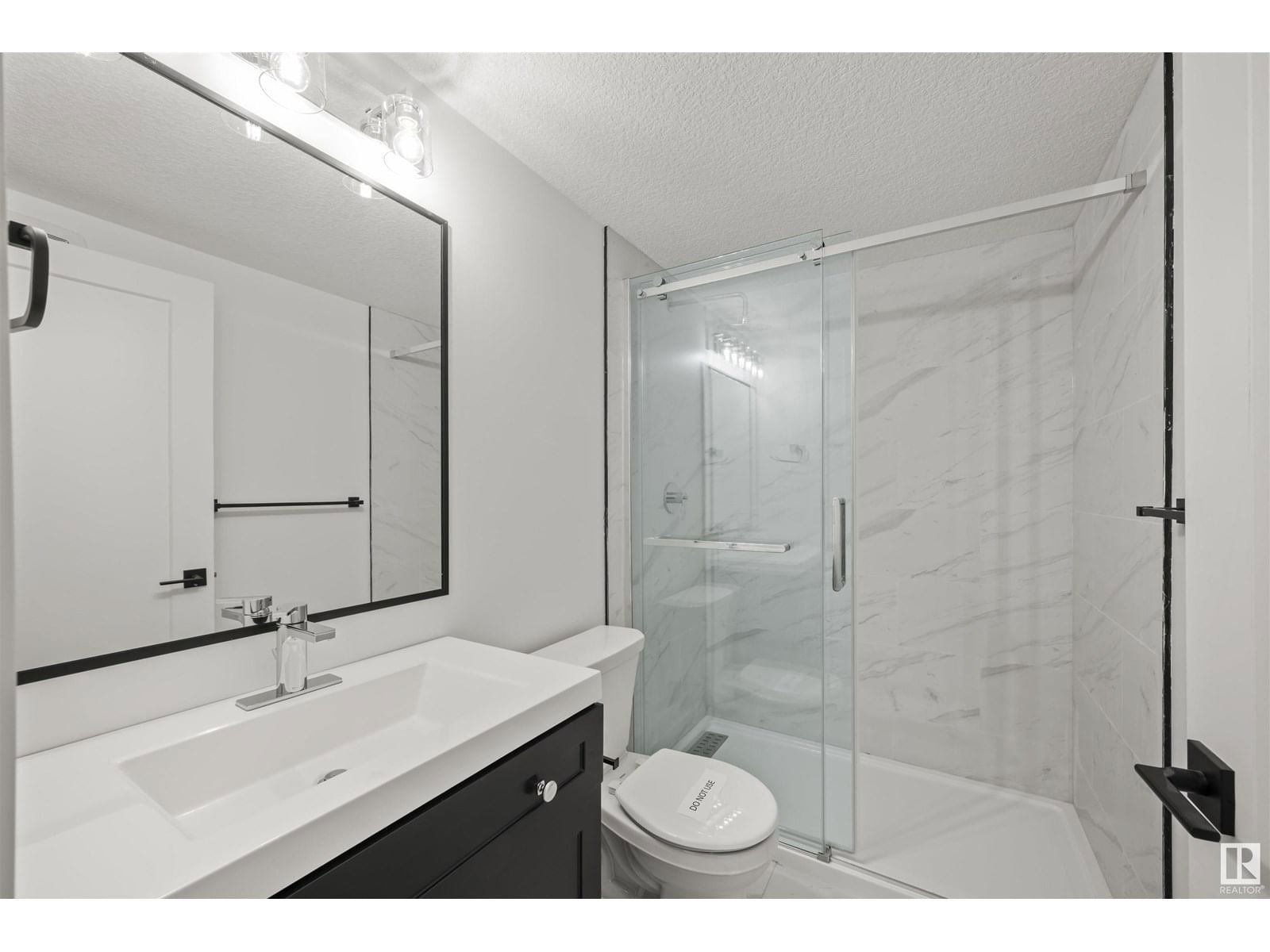 11232 127 ST Image 29