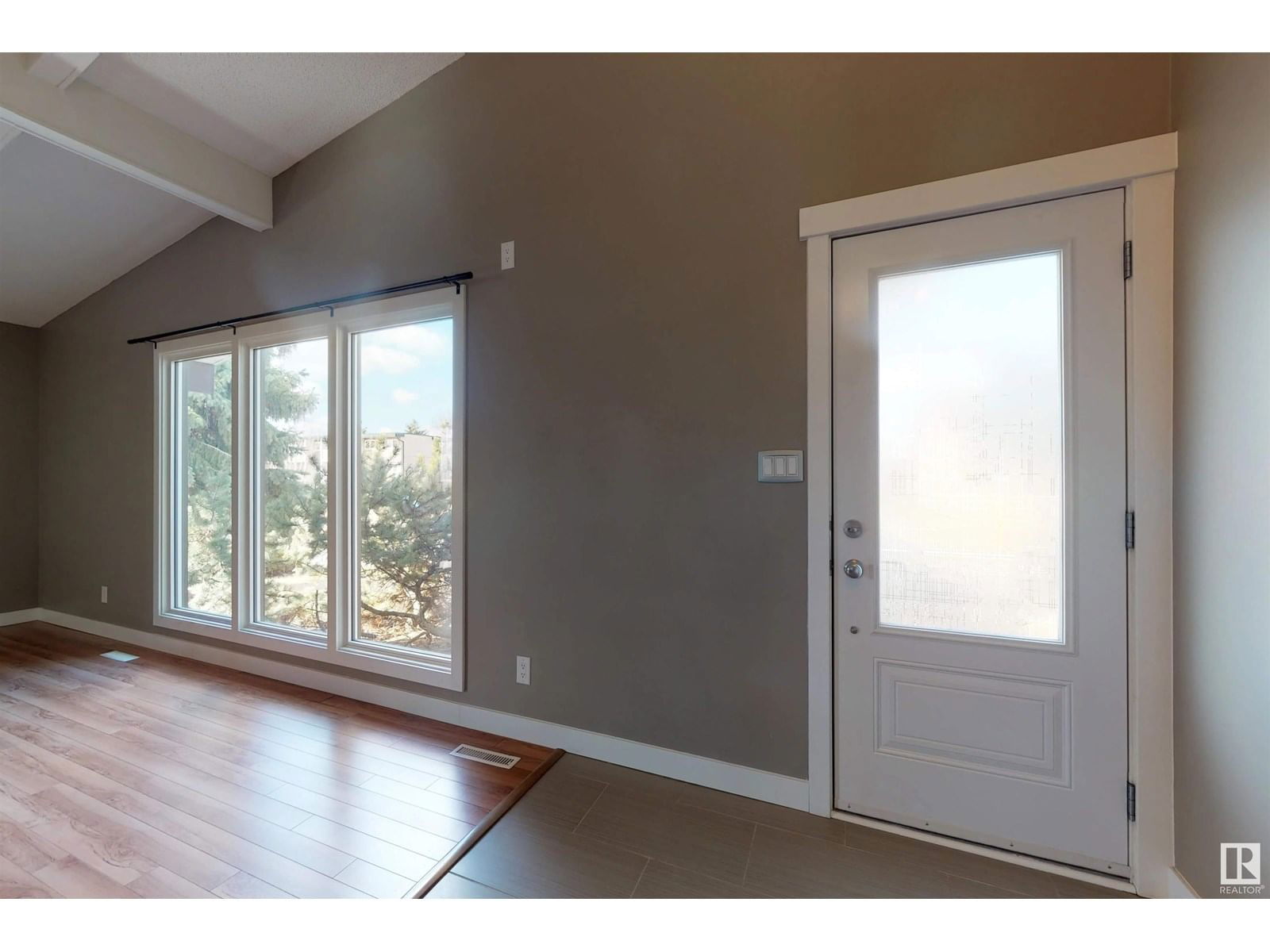 14703 75A ST NW Image 13