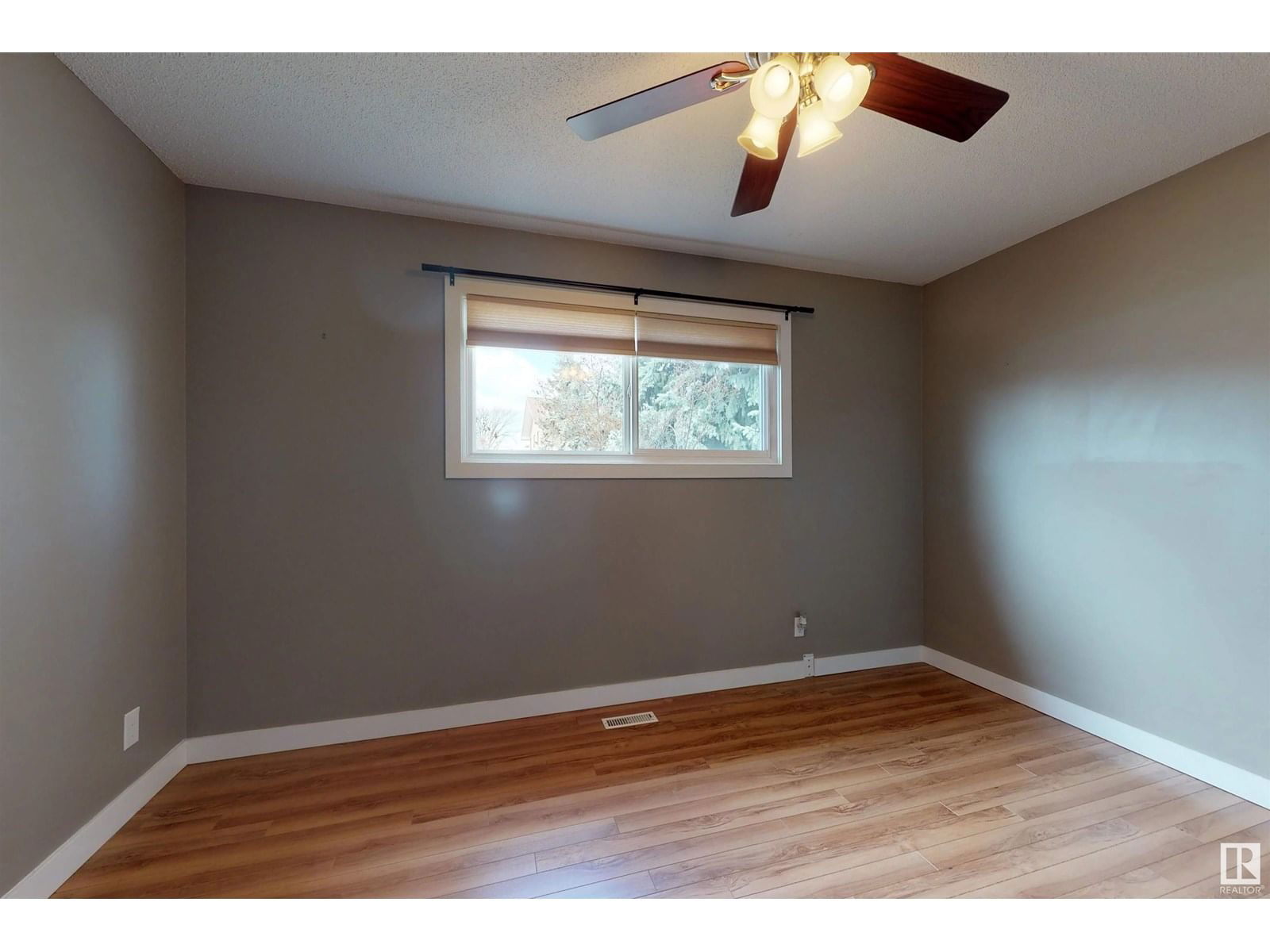 14703 75A ST NW Image 15