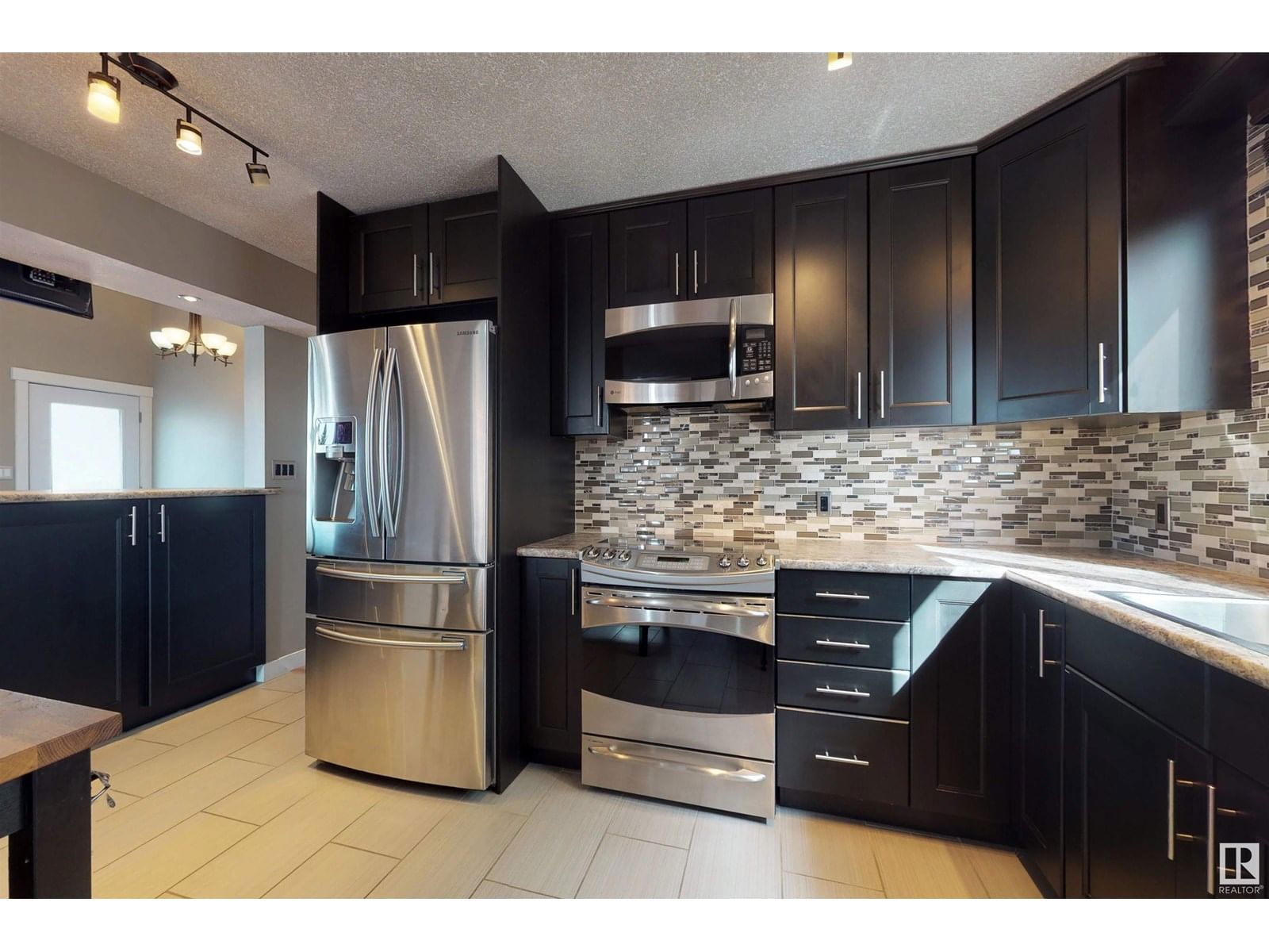 14703 75A ST NW Image 5