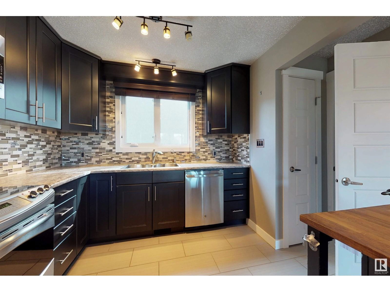 14703 75A ST NW Image 8