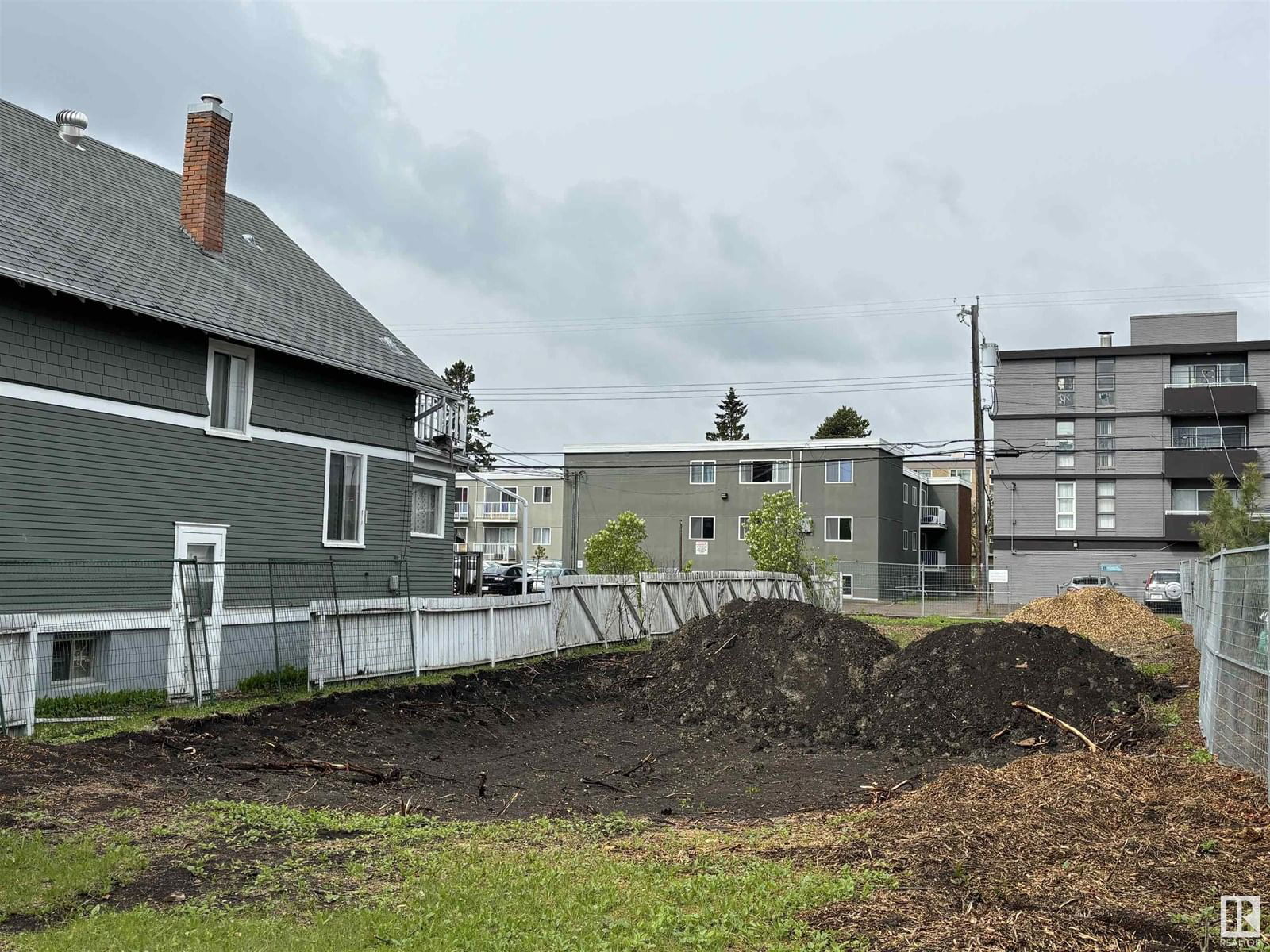 NW - 11344 123 ST Image 1