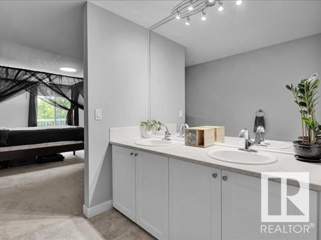 1502 LAKESIDE GR Image 26