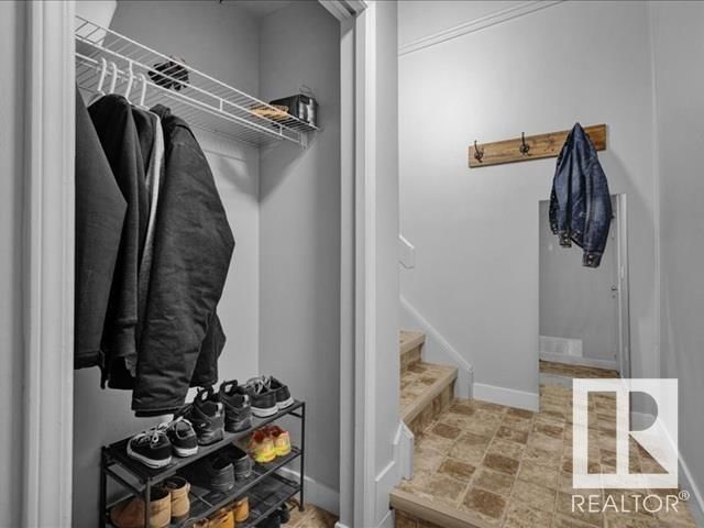 1502 LAKESIDE GR Image 34