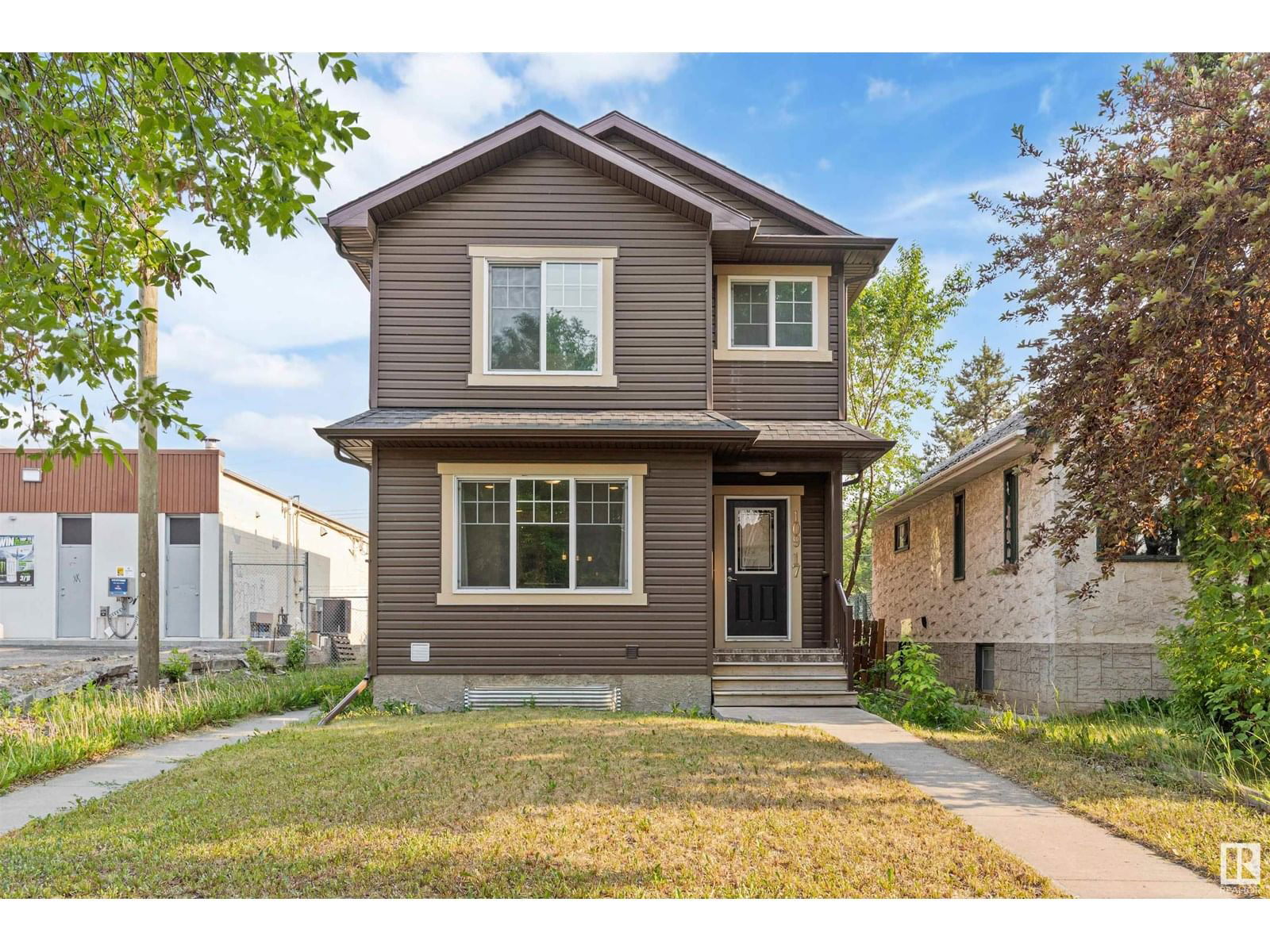 10917 71 AVE Image 1