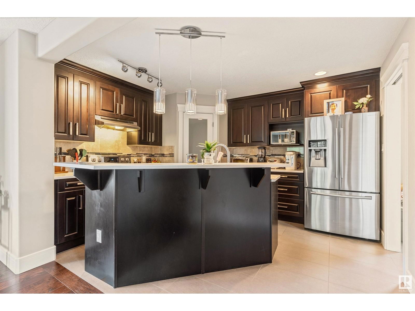 10917 71 AVE Image 15