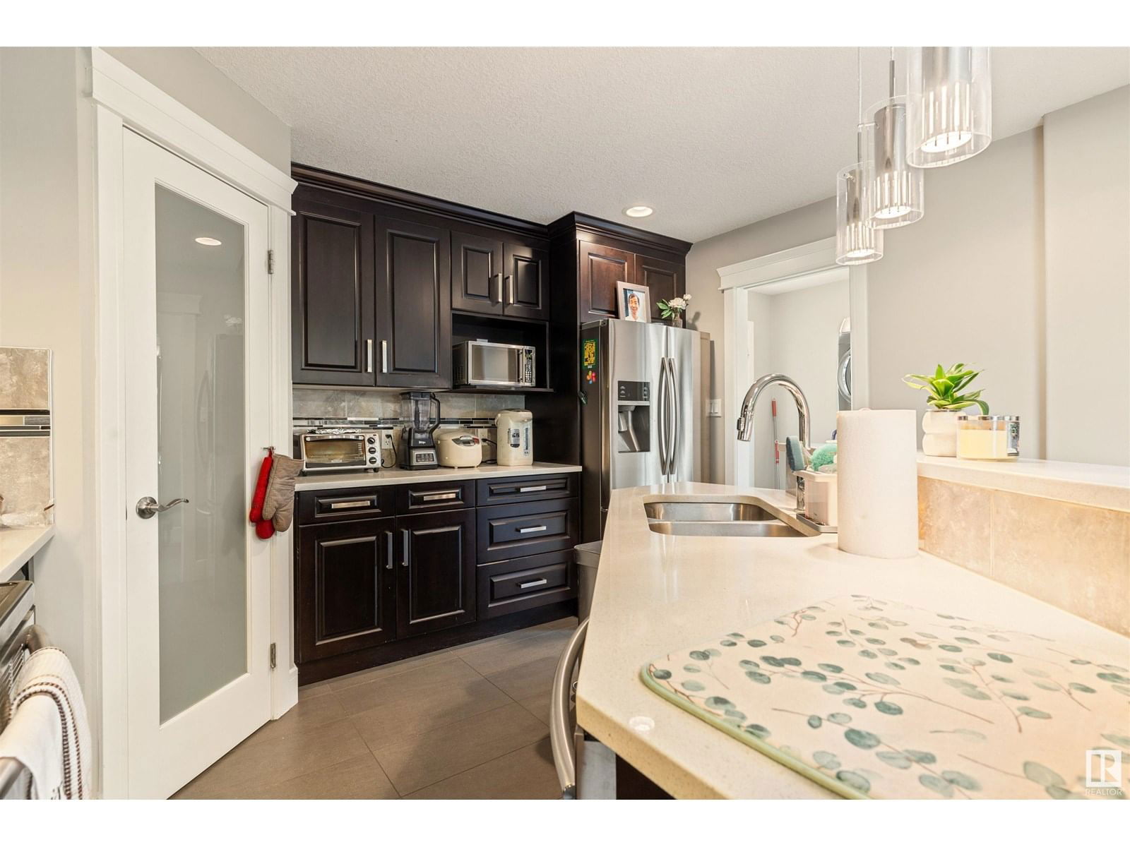 10917 71 AVE Image 17