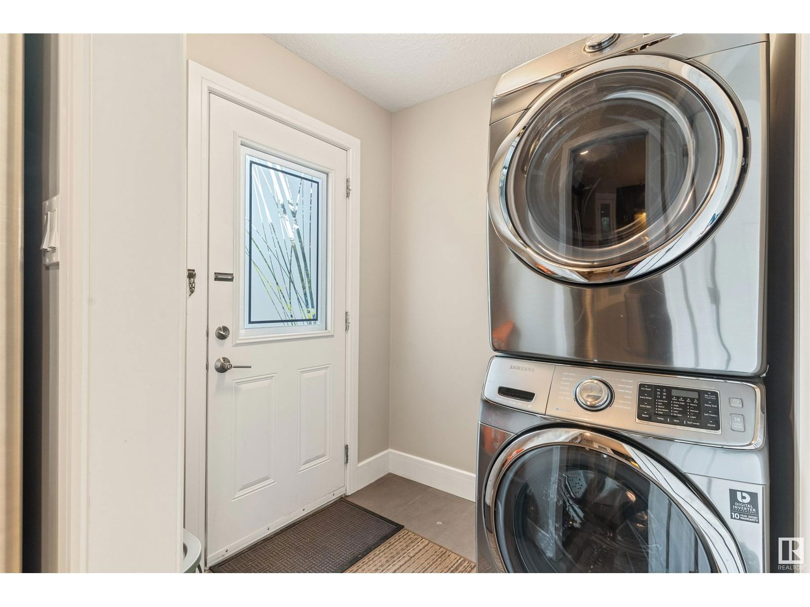 10917 71 AVE Image 24
