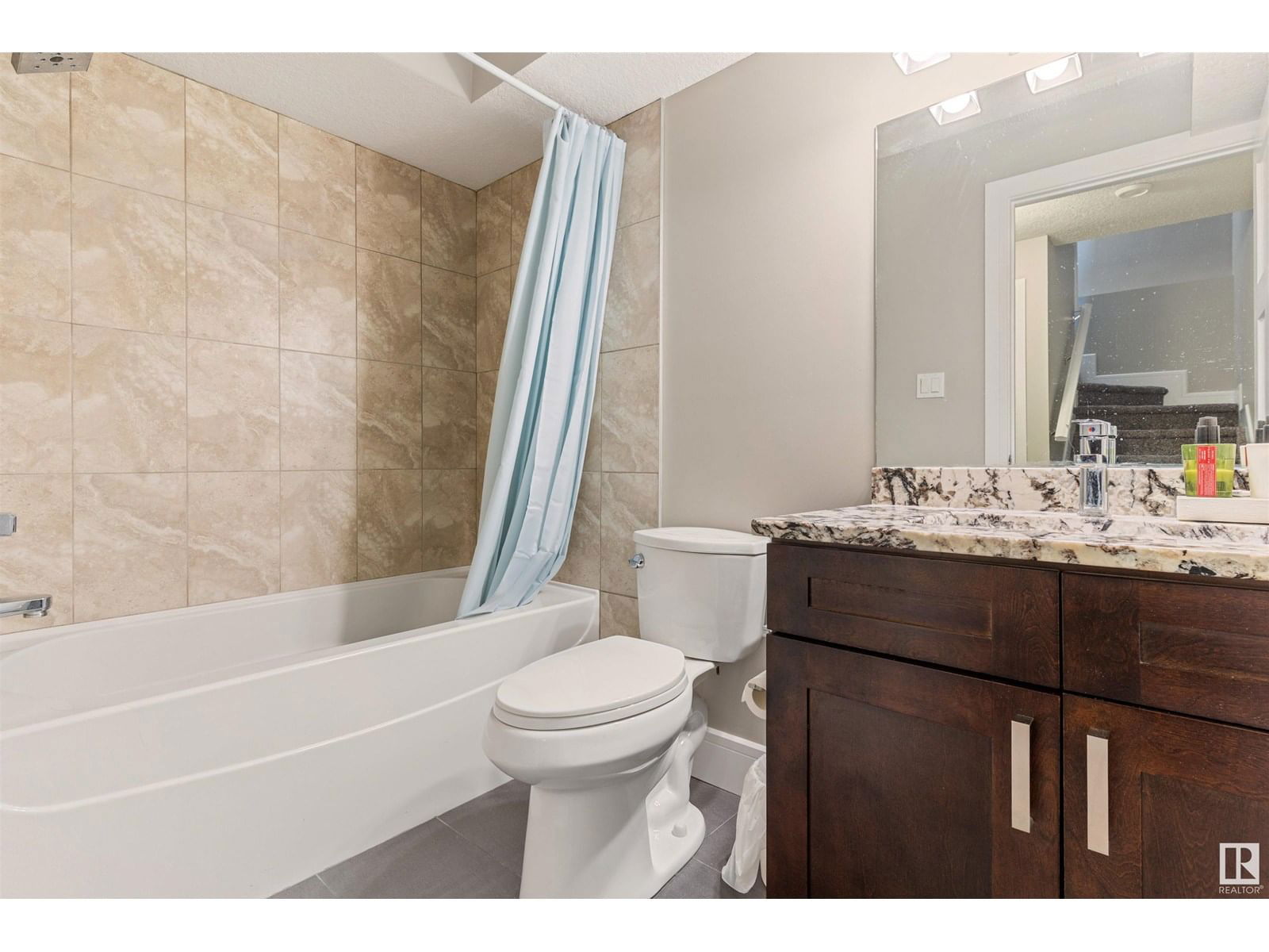 10917 71 AVE Image 39