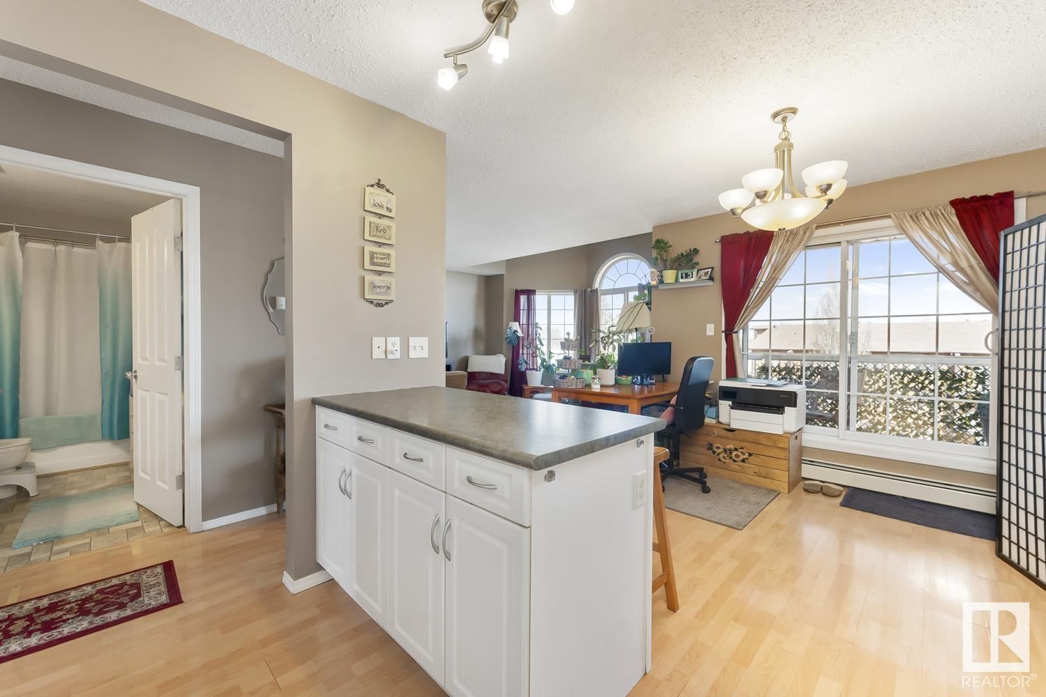 #7 - 4911 51 AV Image 11