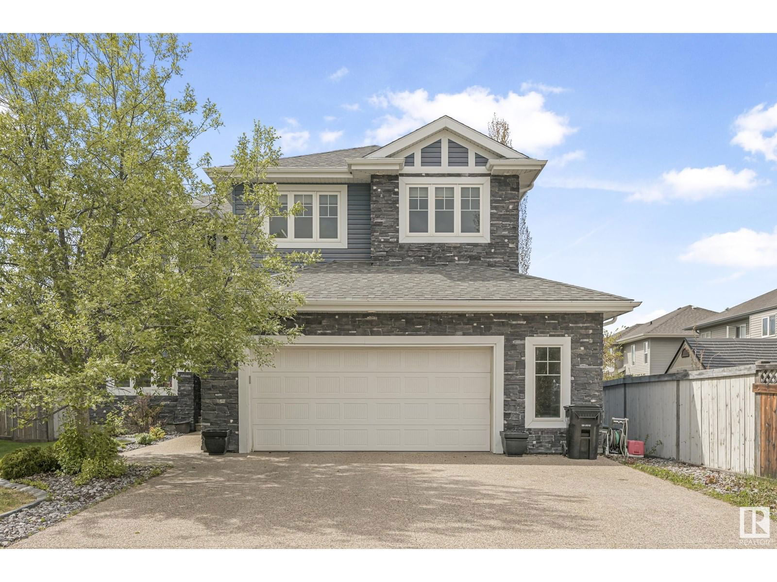 28 LONGVIEW PT Image 1