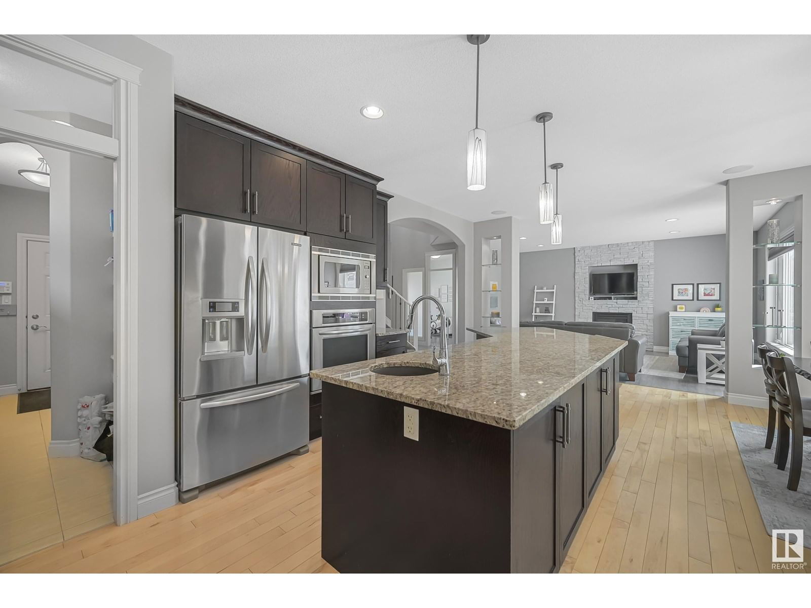28 LONGVIEW PT Image 11