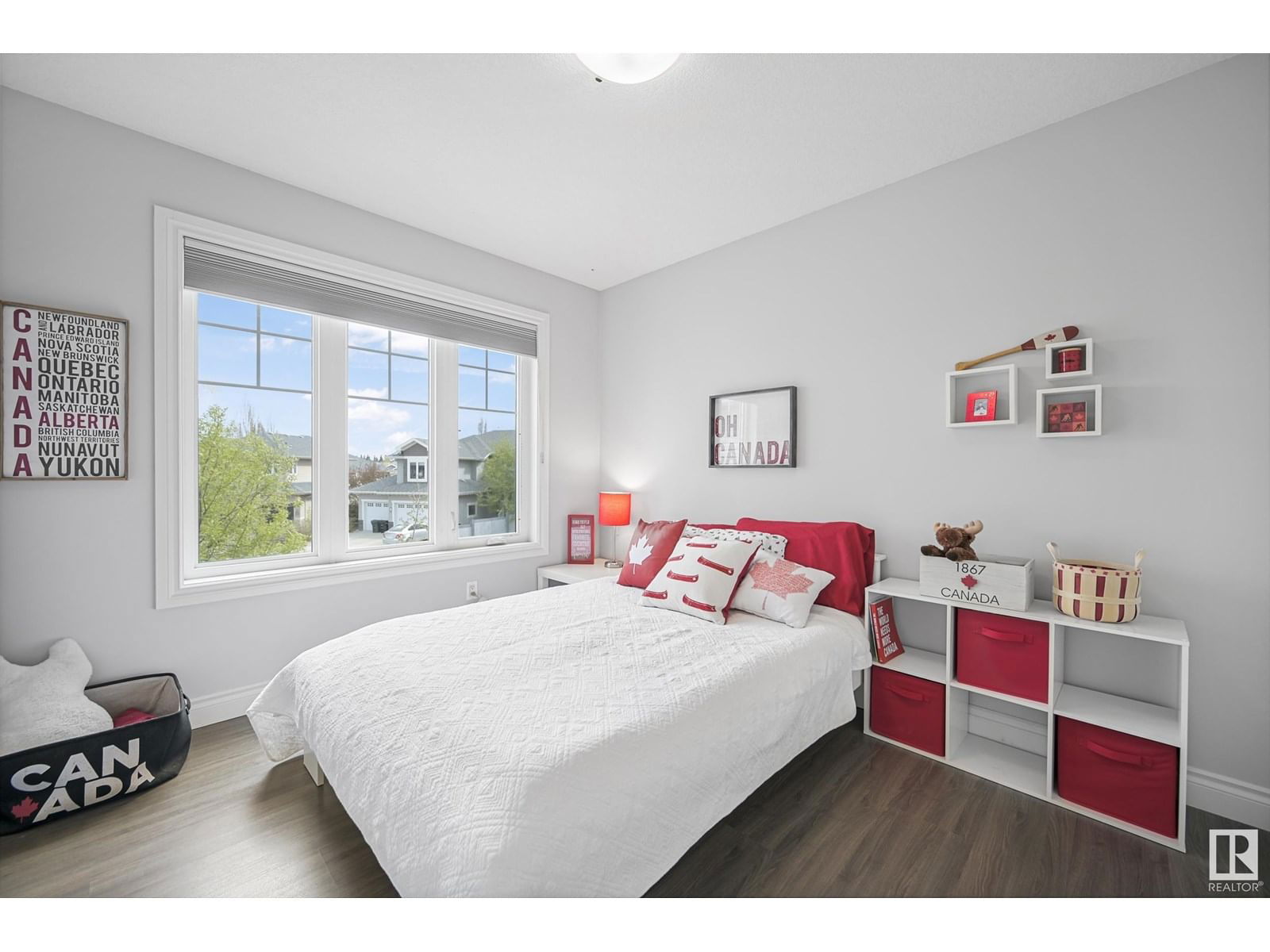 28 LONGVIEW PT Image 21