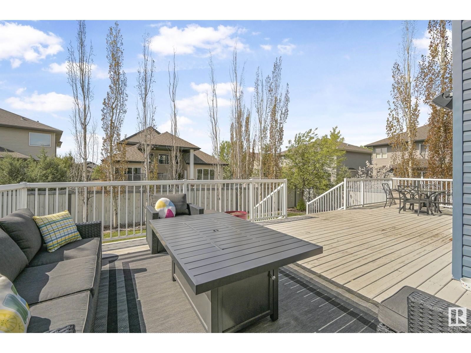 28 LONGVIEW PT Image 43