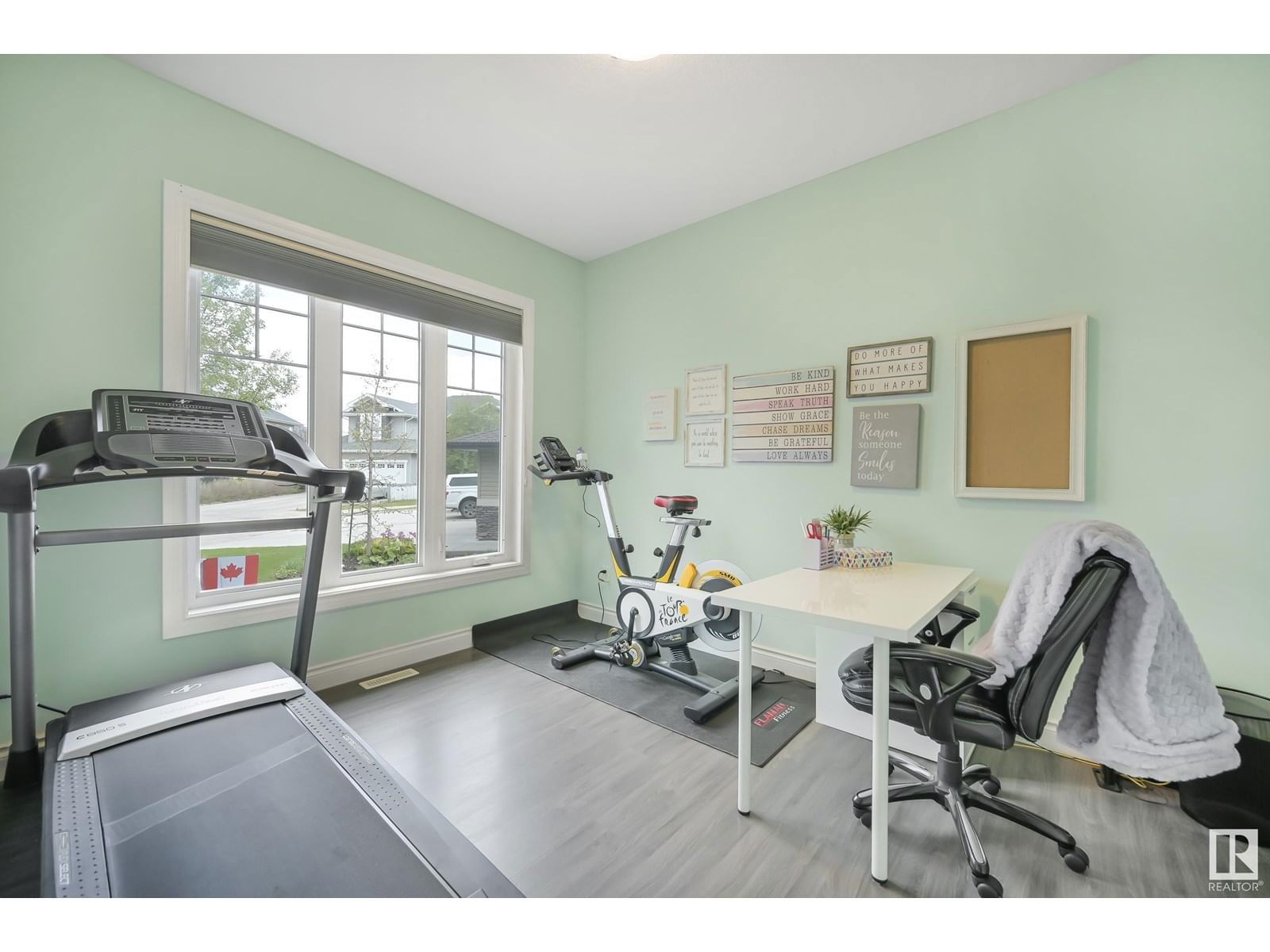 28 LONGVIEW PT Image 6