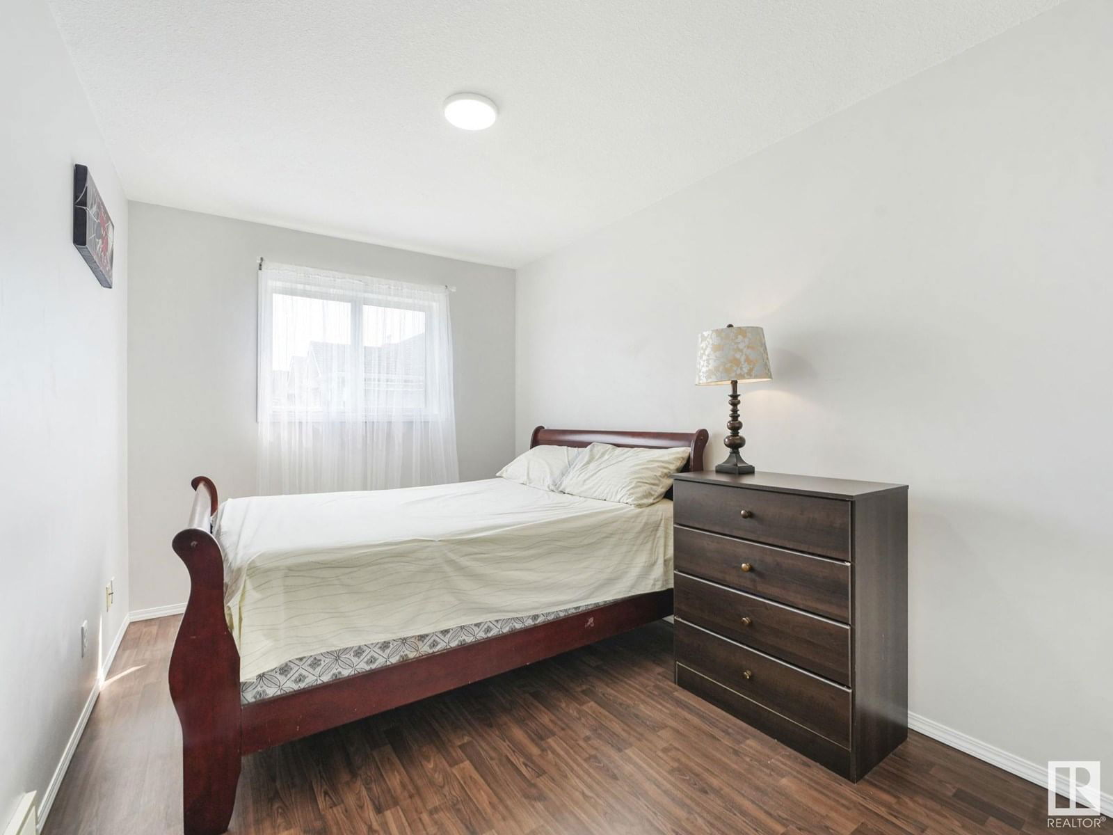 230 - 183 EDWARDS DR Image 21
