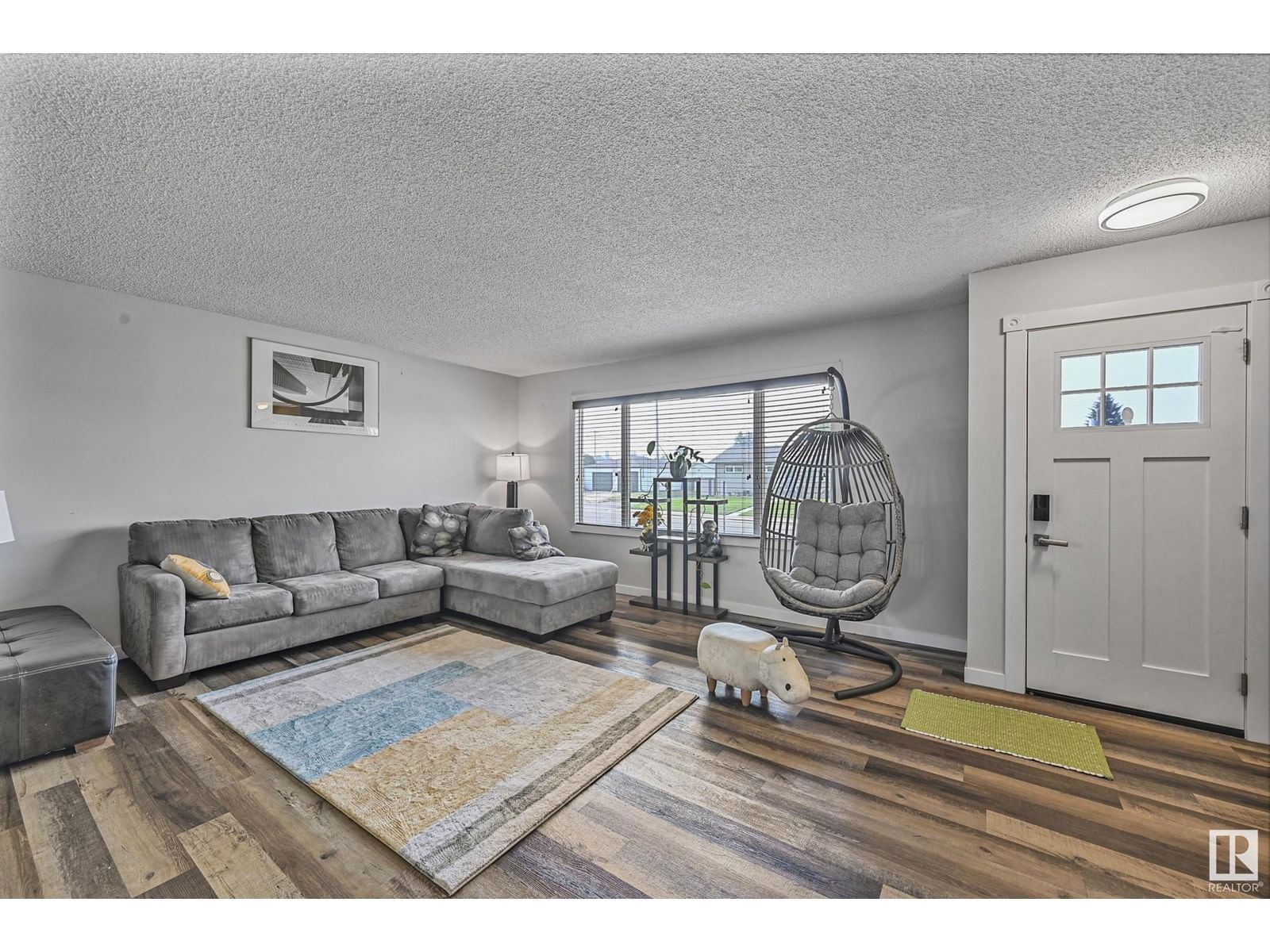 7820 130 AV Image 3