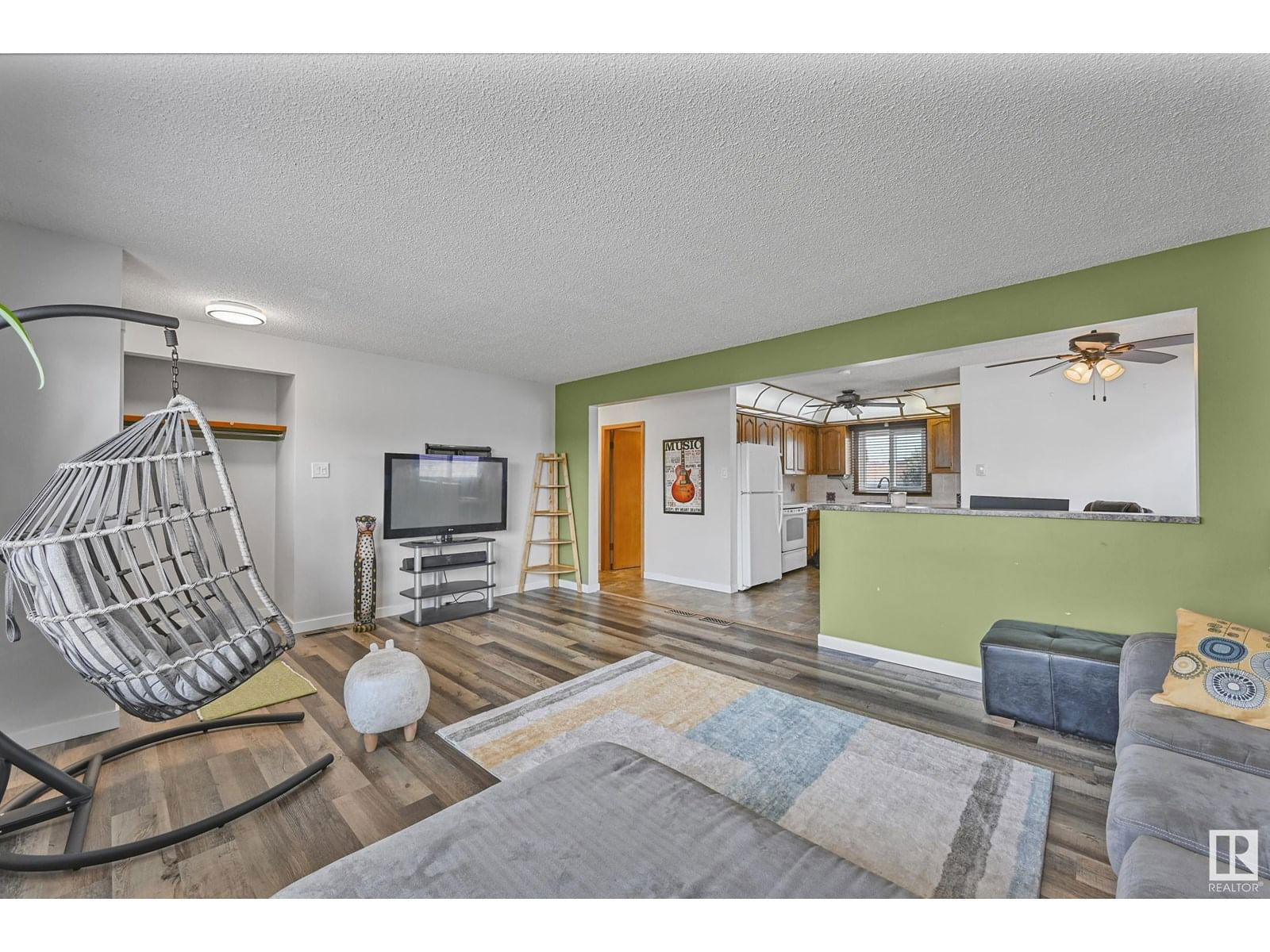 7820 130 AV Image 4