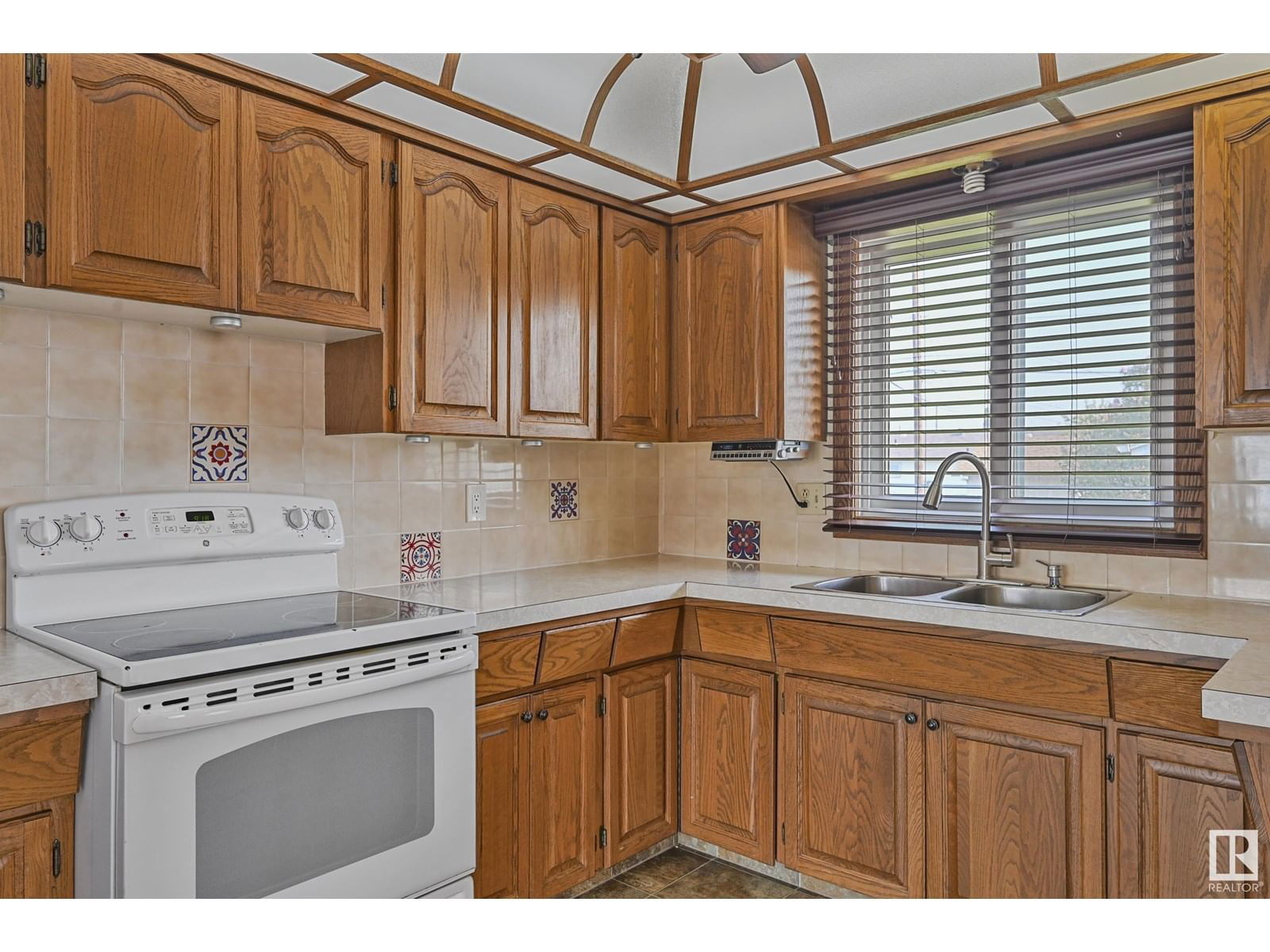 7820 130 AV Image 6
