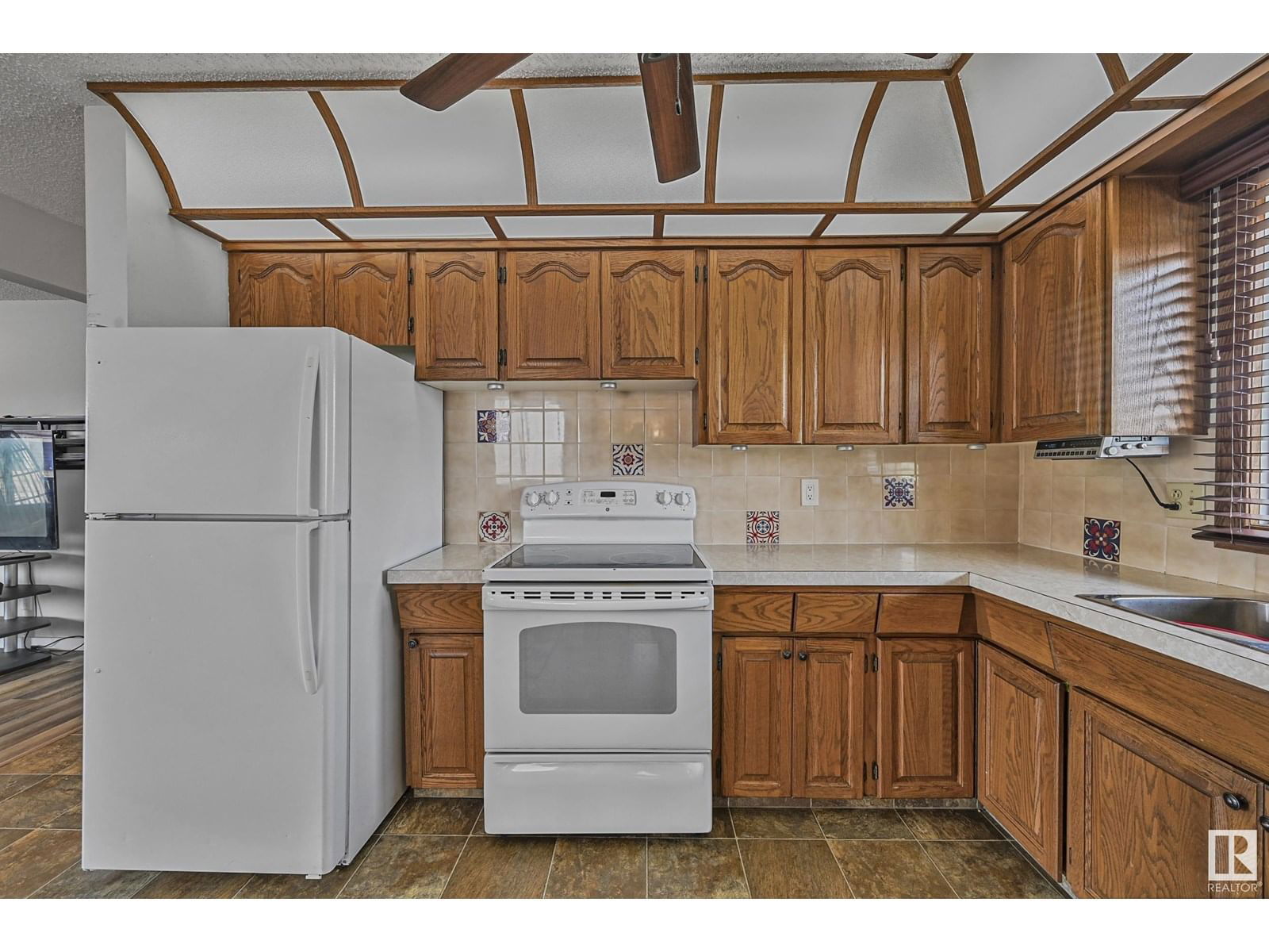 7820 130 AV Image 8