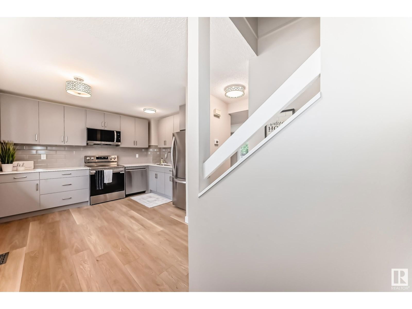 3161 138 AV Image 12