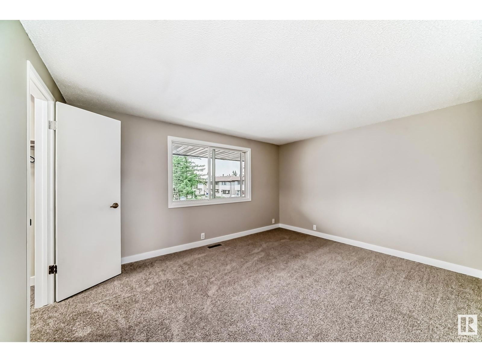 3161 138 AV Image 28