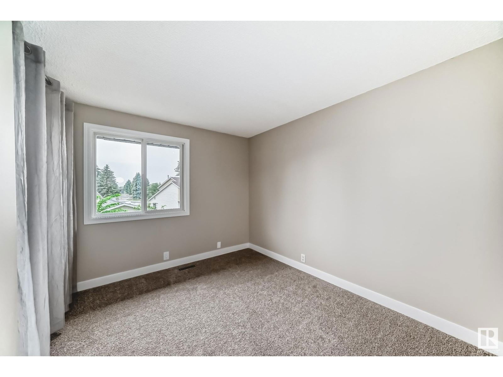 3161 138 AV Image 34