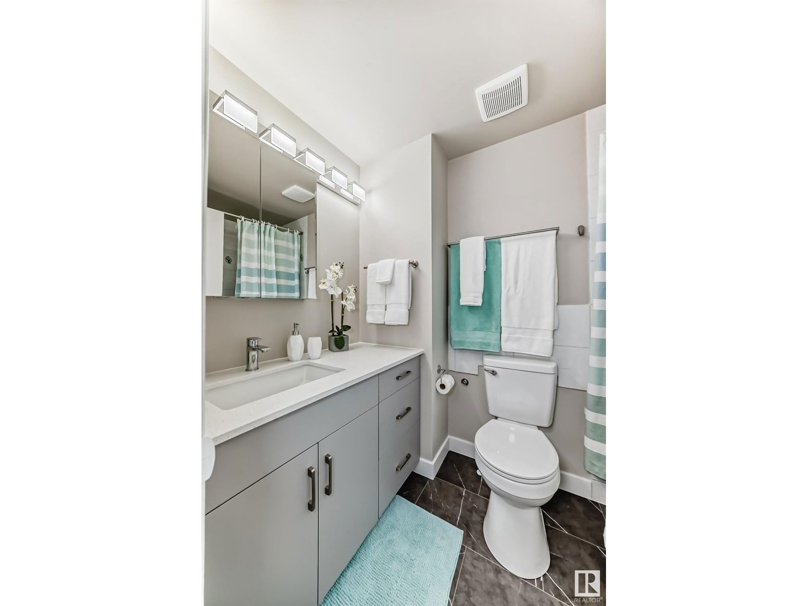 3161 138 AV Image 40