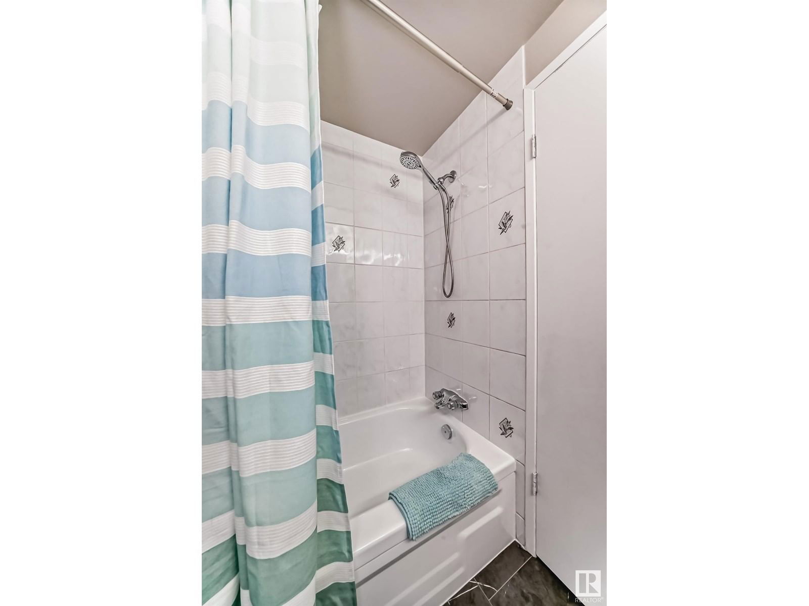 3161 138 AV Image 42