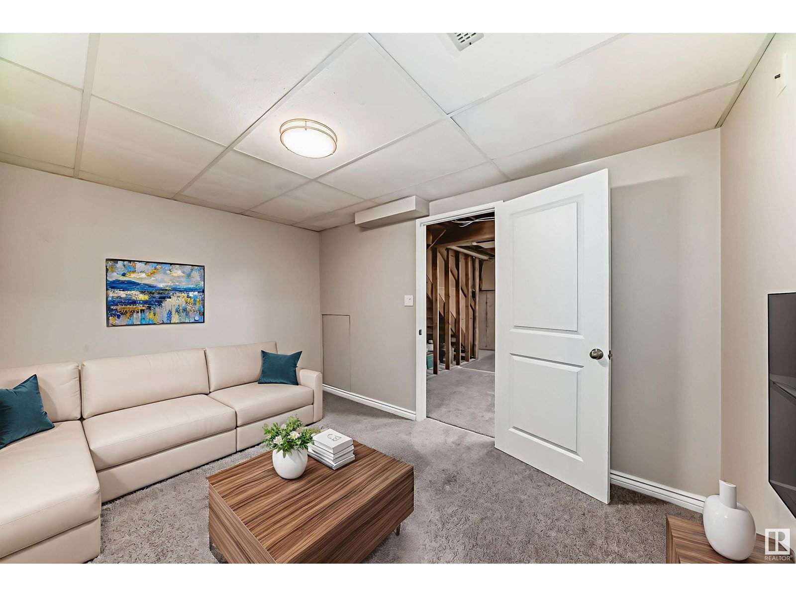 3161 138 AV Image 6