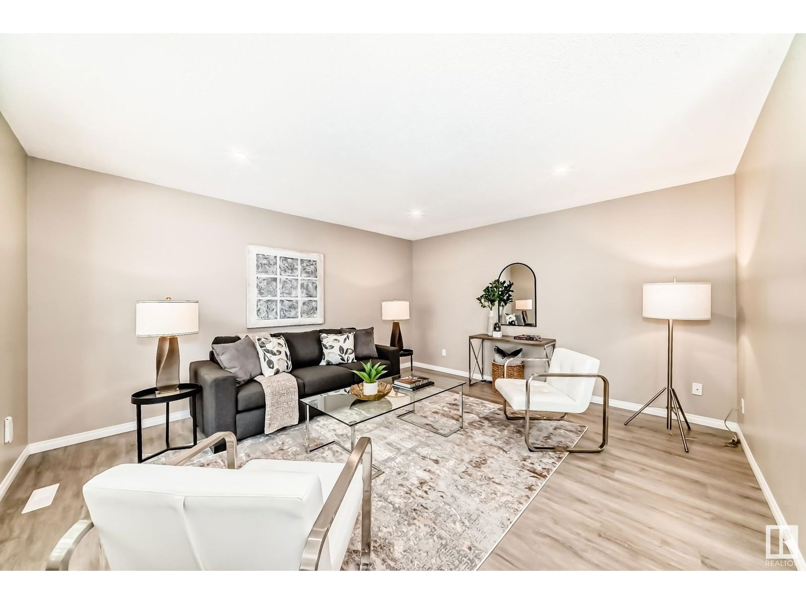 #6 - 4630 17 AV NW Image 18